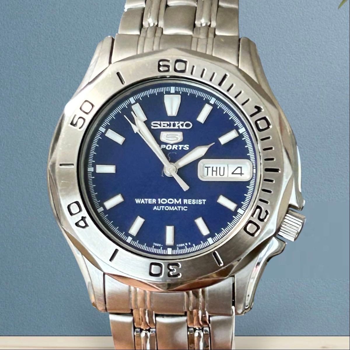 Operating SEIKO 5 SPORTS 7S26 01G0 Automatic