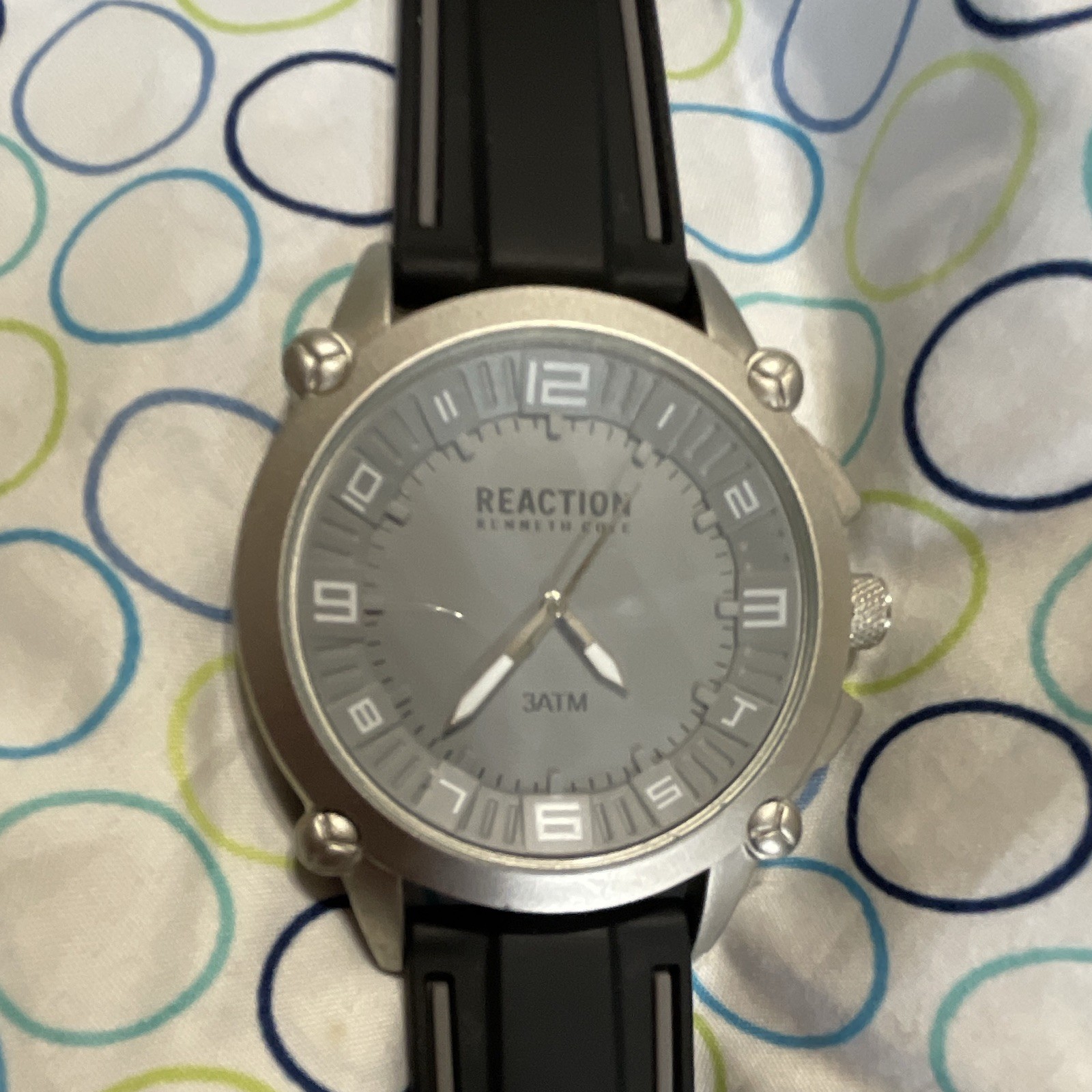 Reaction Kenneth Cole Men’s Quartz Analog Gray Dial 30m Black Rubber
