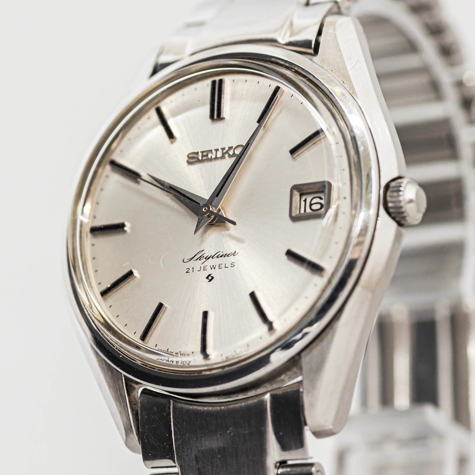 *Vintage 1970 w/Case* SEIKO Skyliner 6102-8000 Hand Winding Date Silver 37mm Men