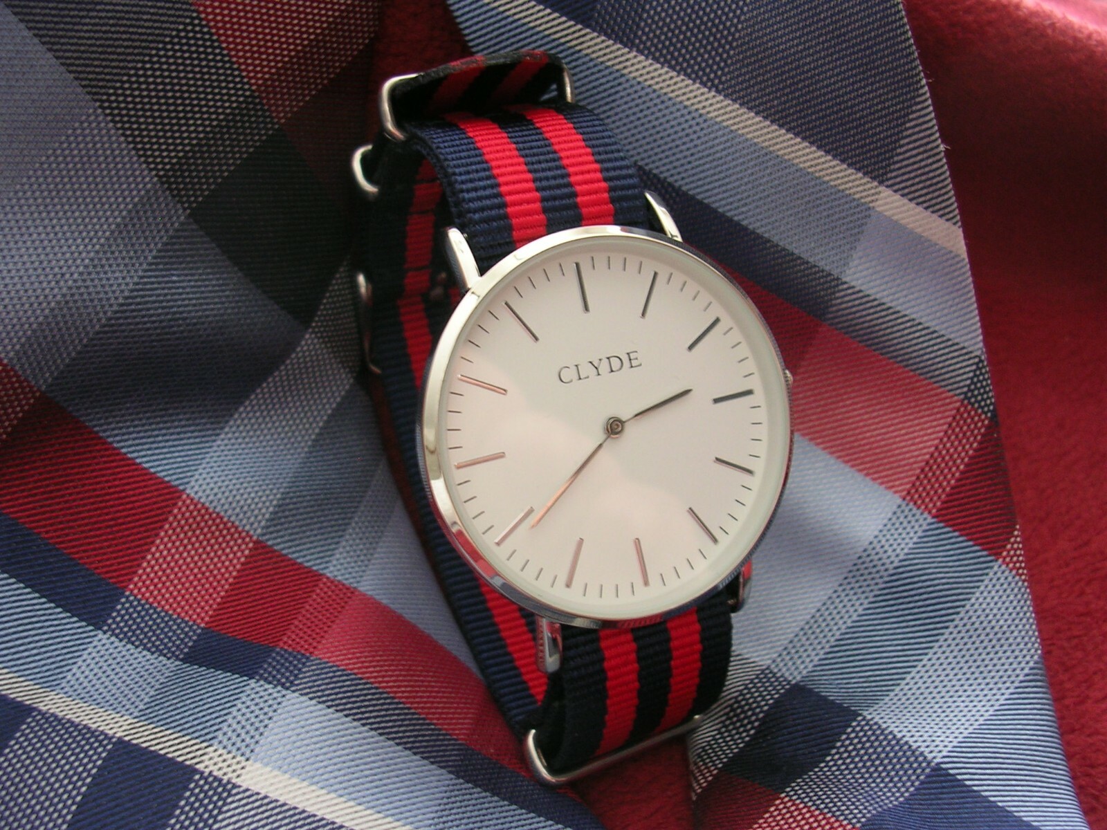 Clyde Minimalistic Mens Gift SS Dress watch NATO® Navy Red nylon strap band USA