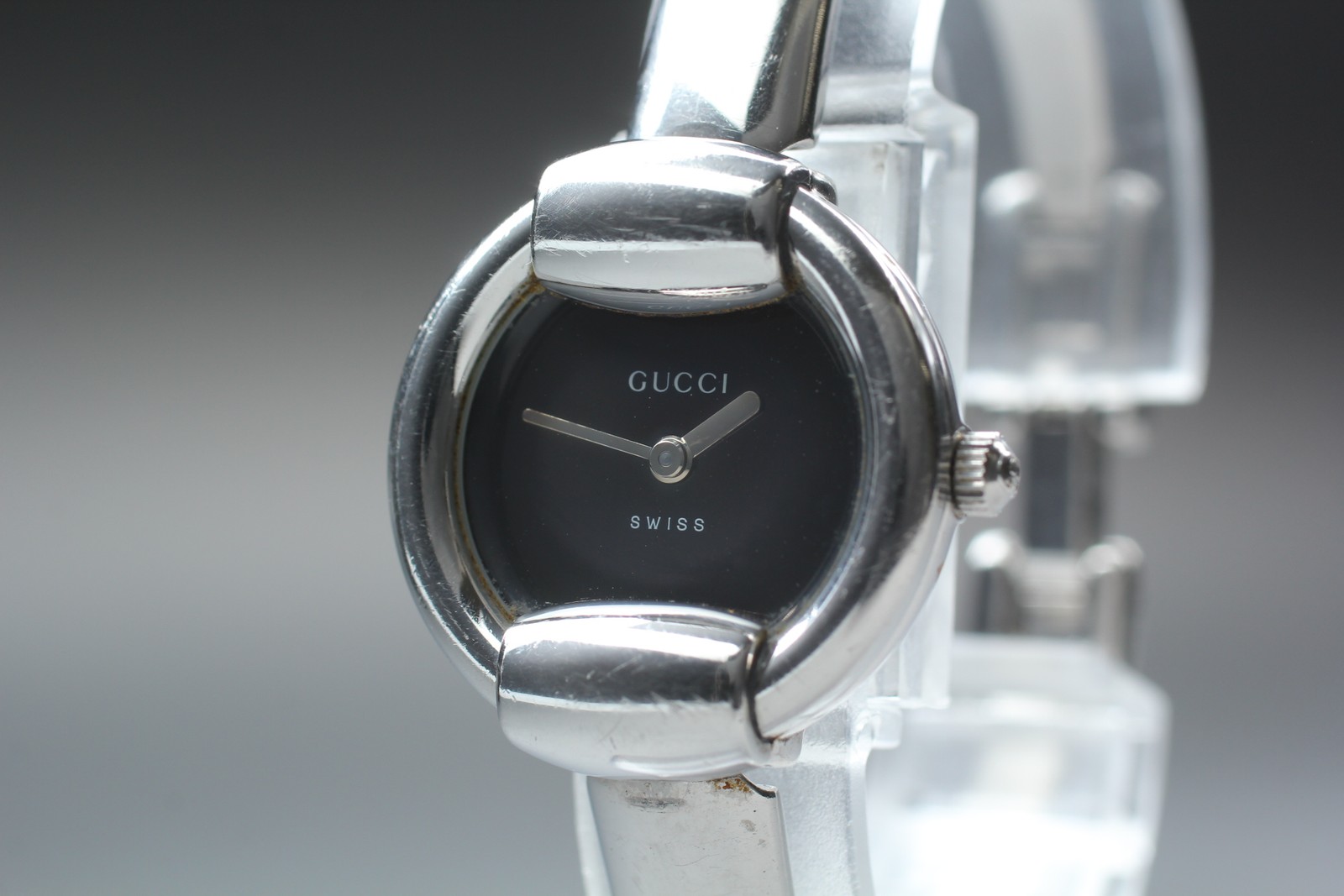 [Exc+5] GUCCI 1400L 25mm Silver Black Quartz Women’s Watch From JAPAN