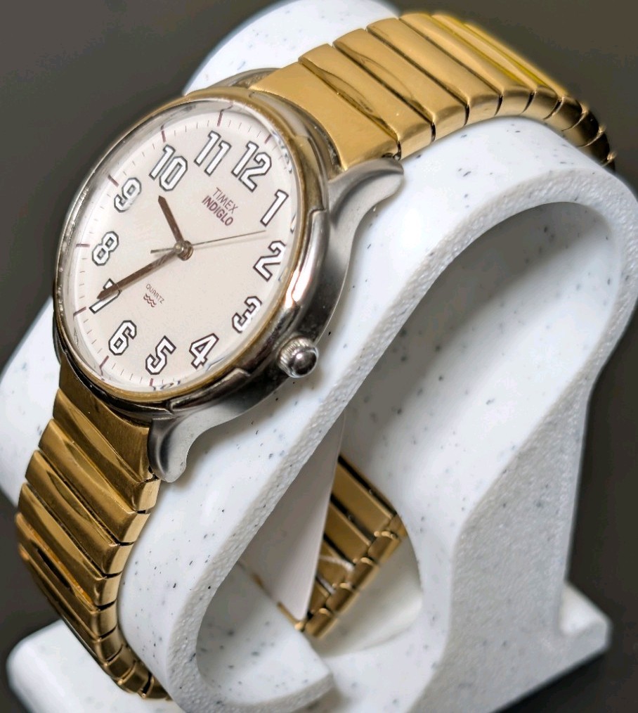 ​Vintage Timex Indiglo Easy Reader Watch 35mm Two-Tone & Gold Expansion Band