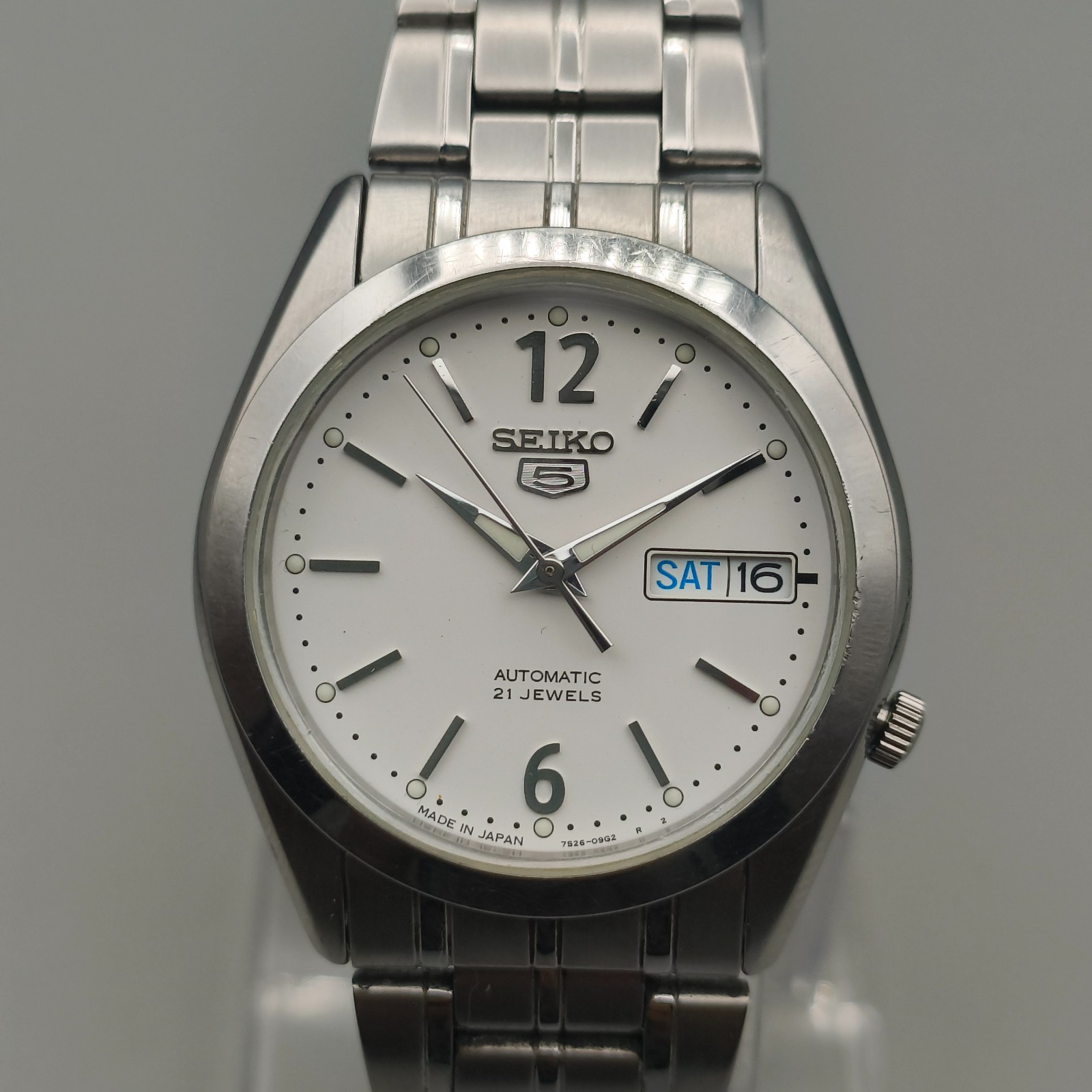 Vintage Seiko 5 Automatic 7S26 White Men’s Watch 21 Jewels Day Date Japan Made