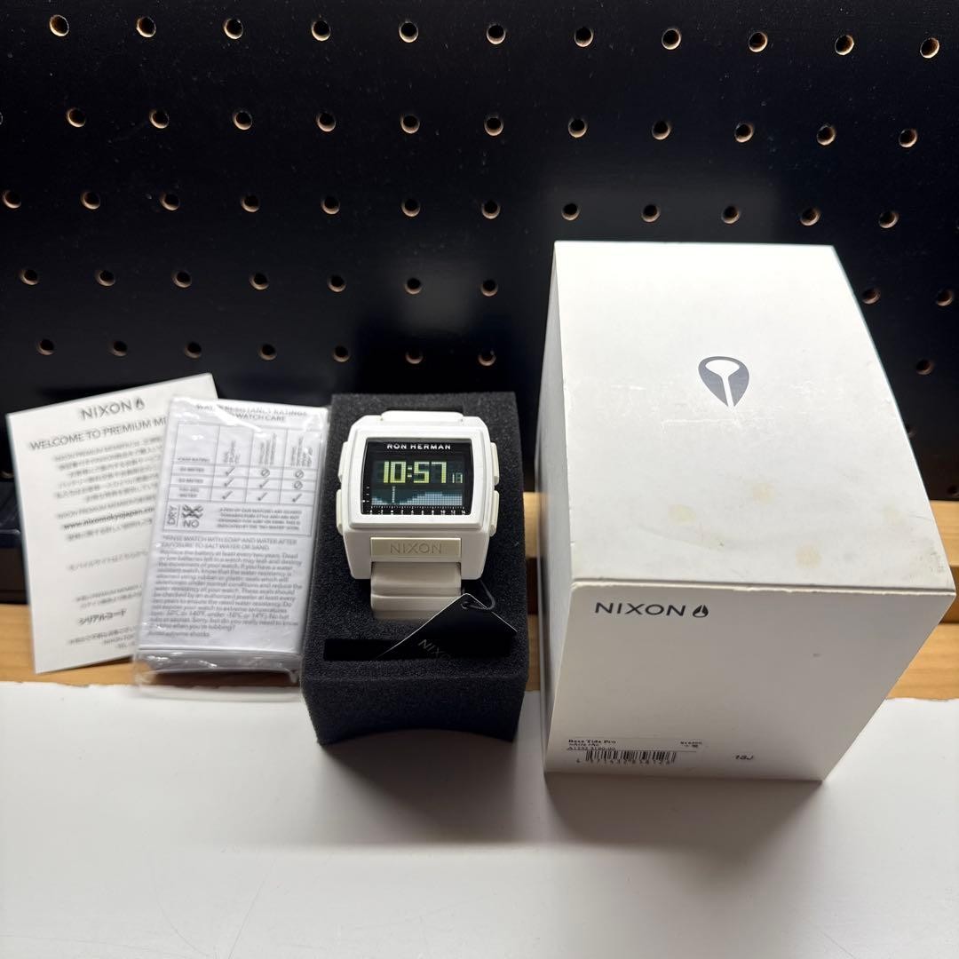 NIXON BASE TIDE PRO Wristwatch Not Specified with Box Quartz Analog
