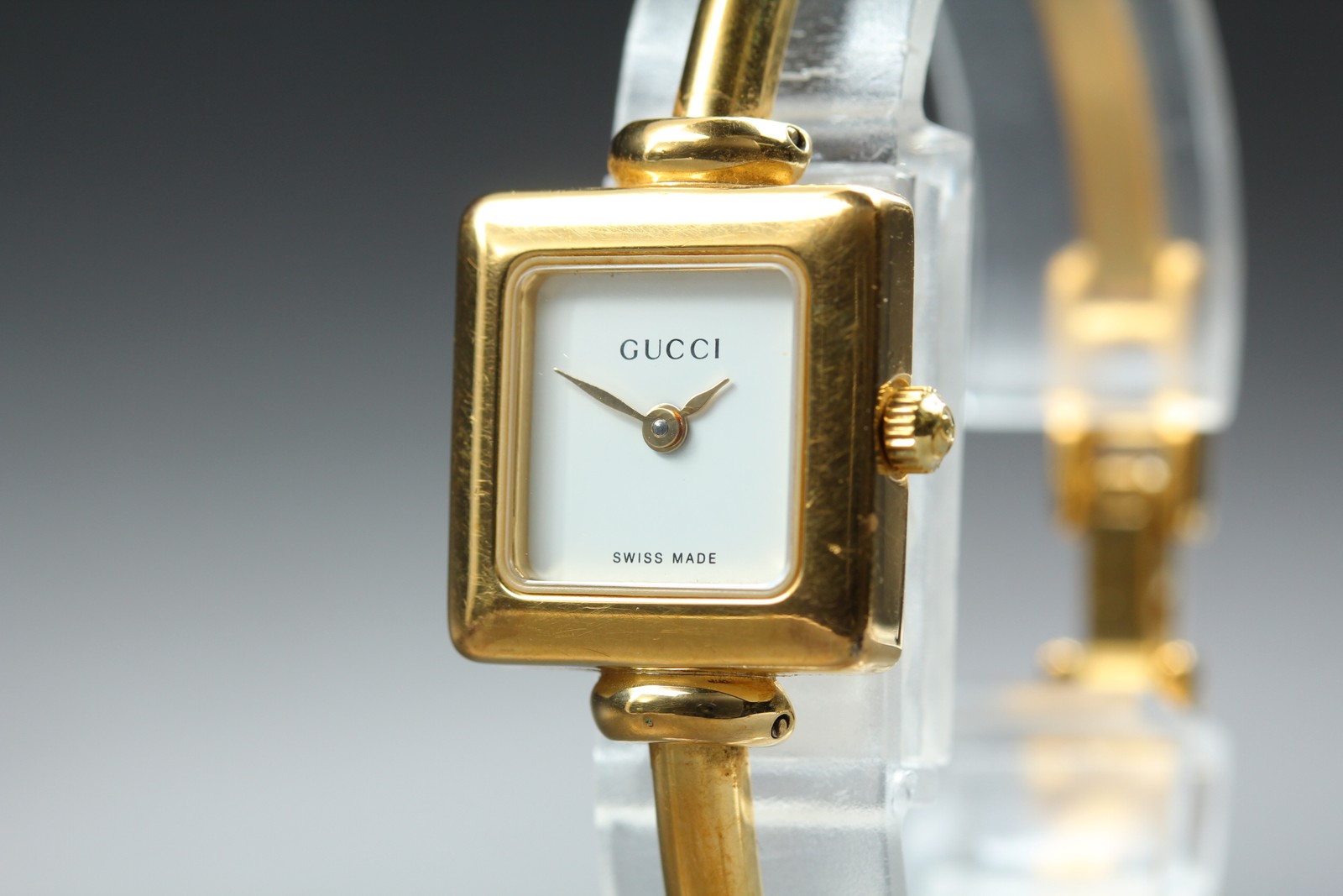 [Exc+5] GUCCI 1900L 20mm White Dial Bangle Quartz Women’s Watch from JAPAN