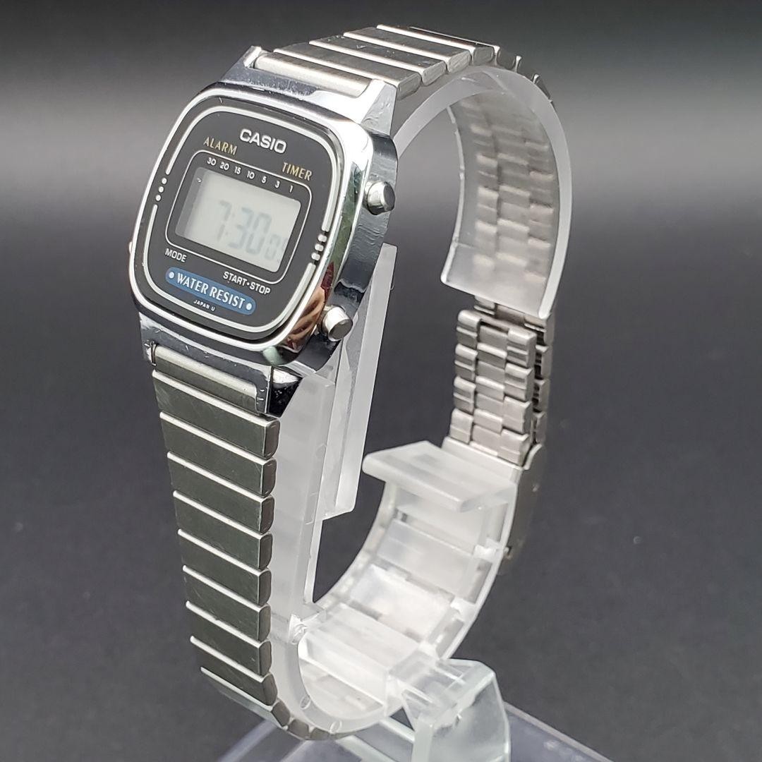 Casio LA670W Digital Quartz Watch Silver Pre-Owned