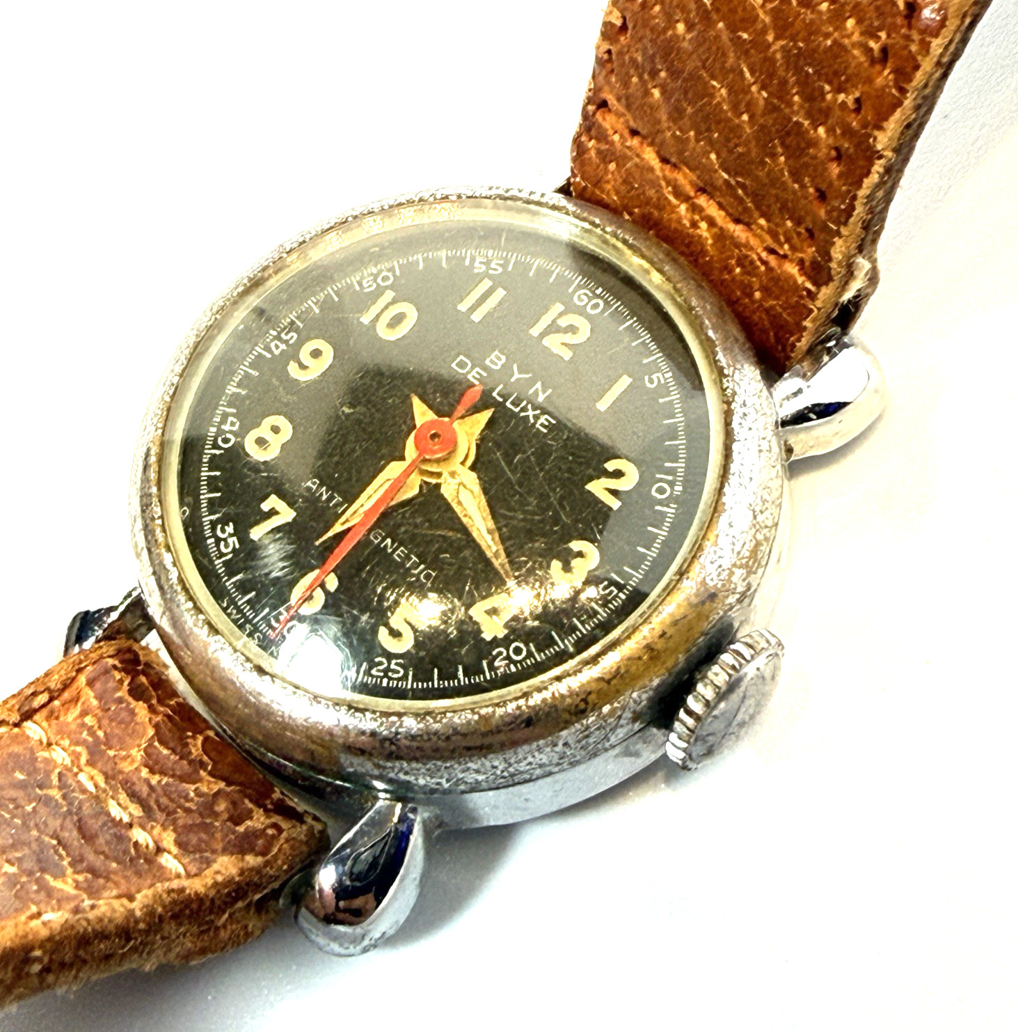 Vintage BYN De Luxe Swiss Made Mechanical Ladies Watch Military Style Runs