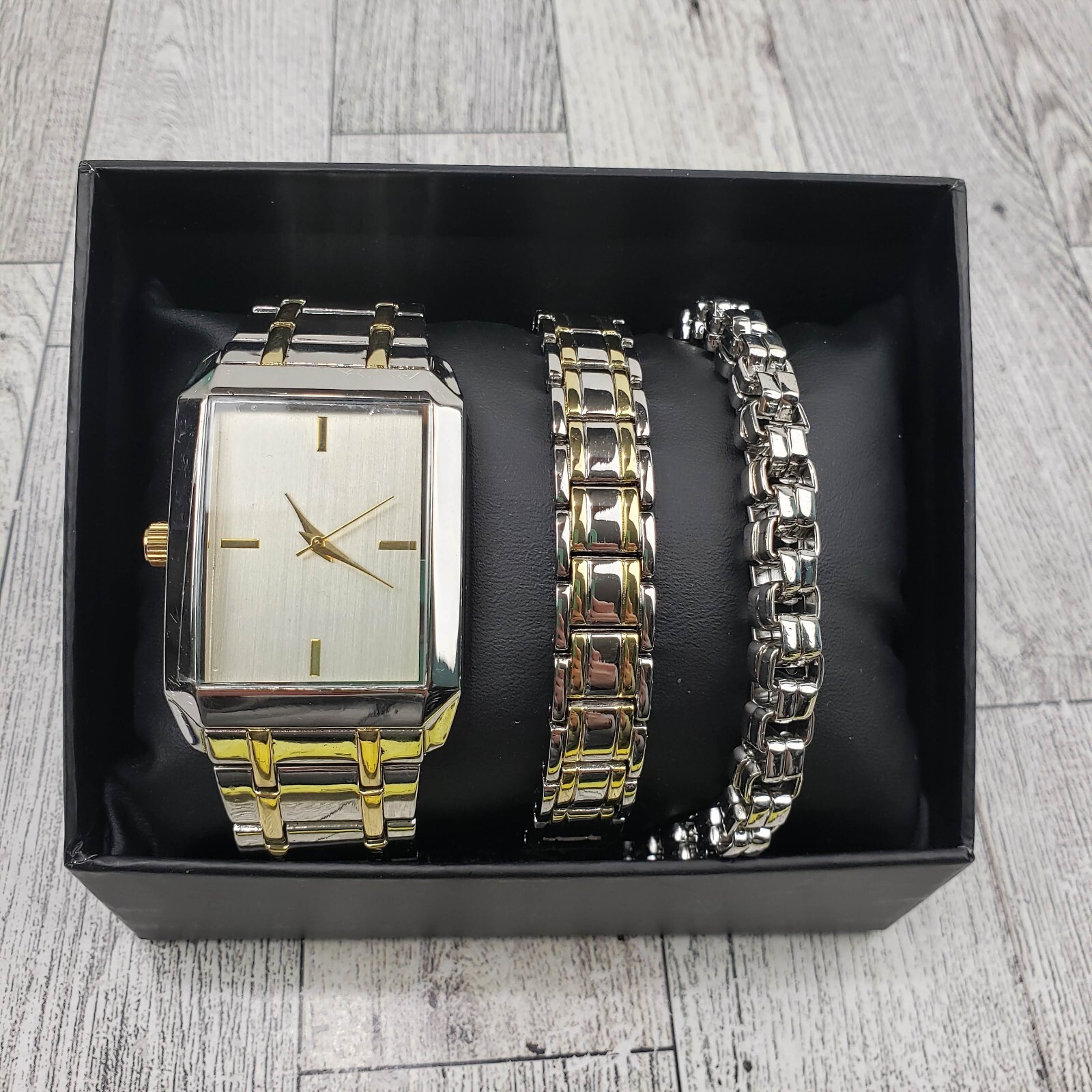 Aldo Mens Watch & Bracelets Japanese Movement Accutime – Needs Battery