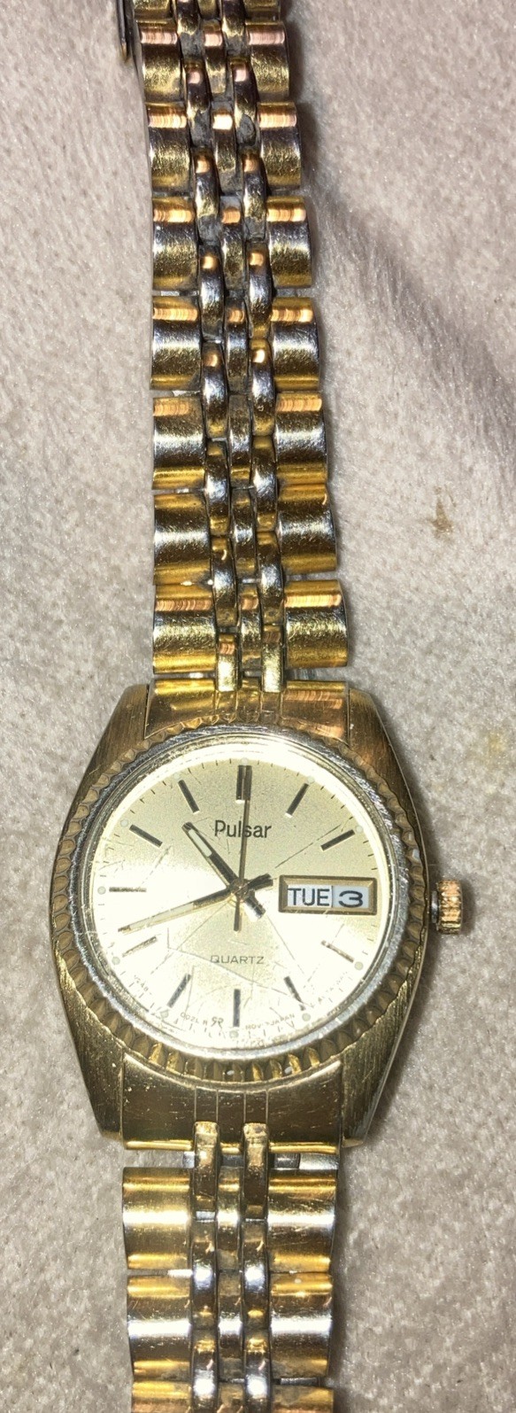 Pulsar Watch Women Gold Color Dial Daydate 24mm Round V248-0020-(NEW BATT) WORKS