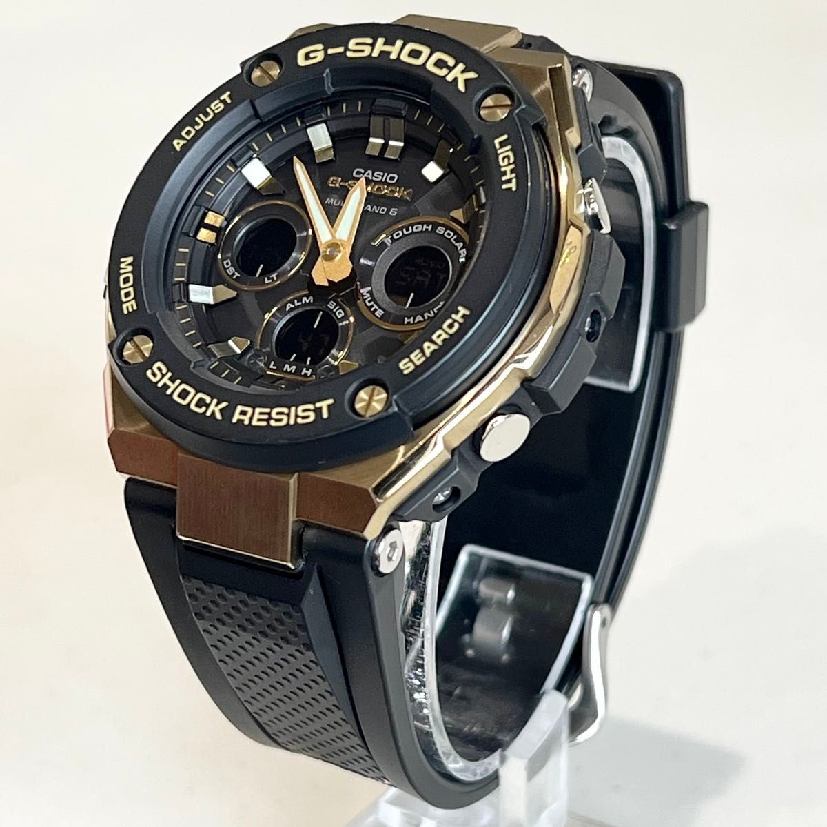 Excellent condition CASIO G SHOCK GST W100G Radio Solar Men s Watch G STEEL