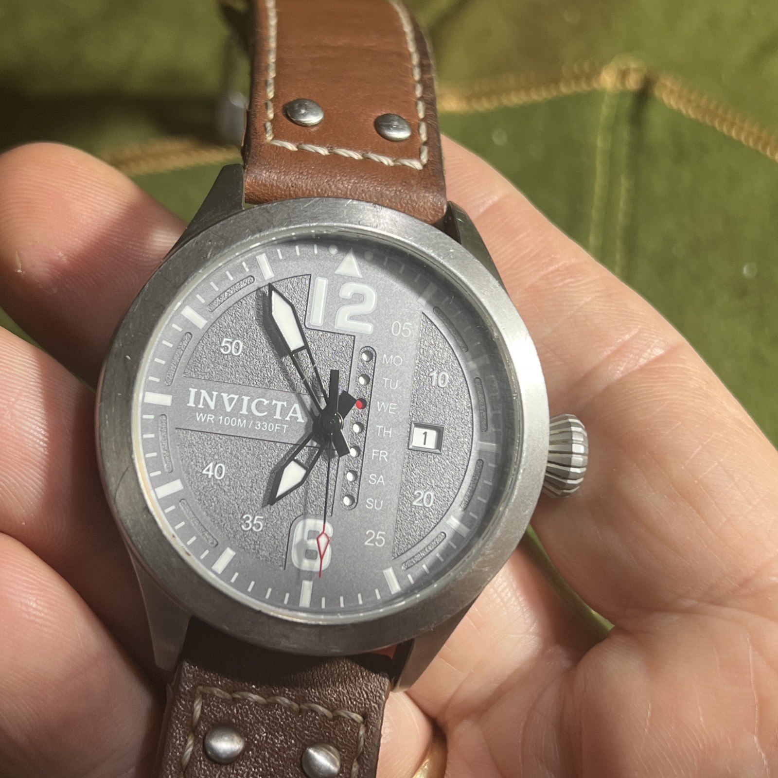 I FORCE Invicta 22182 Men Watch gray Face W/ original Leather Band/Day date RUNS