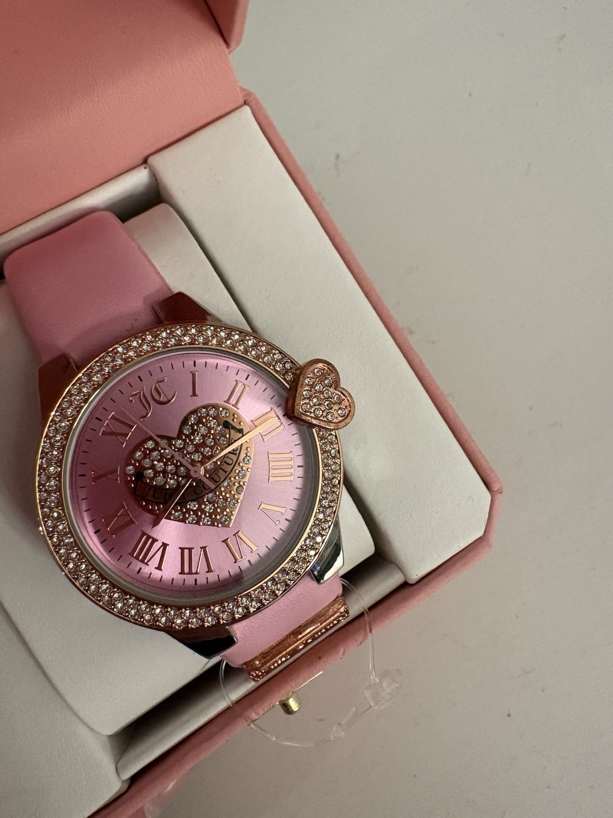 💖Juicy couture watch with Bezel Rhinestones And Heart💖pink & Pretty! NEW!💖