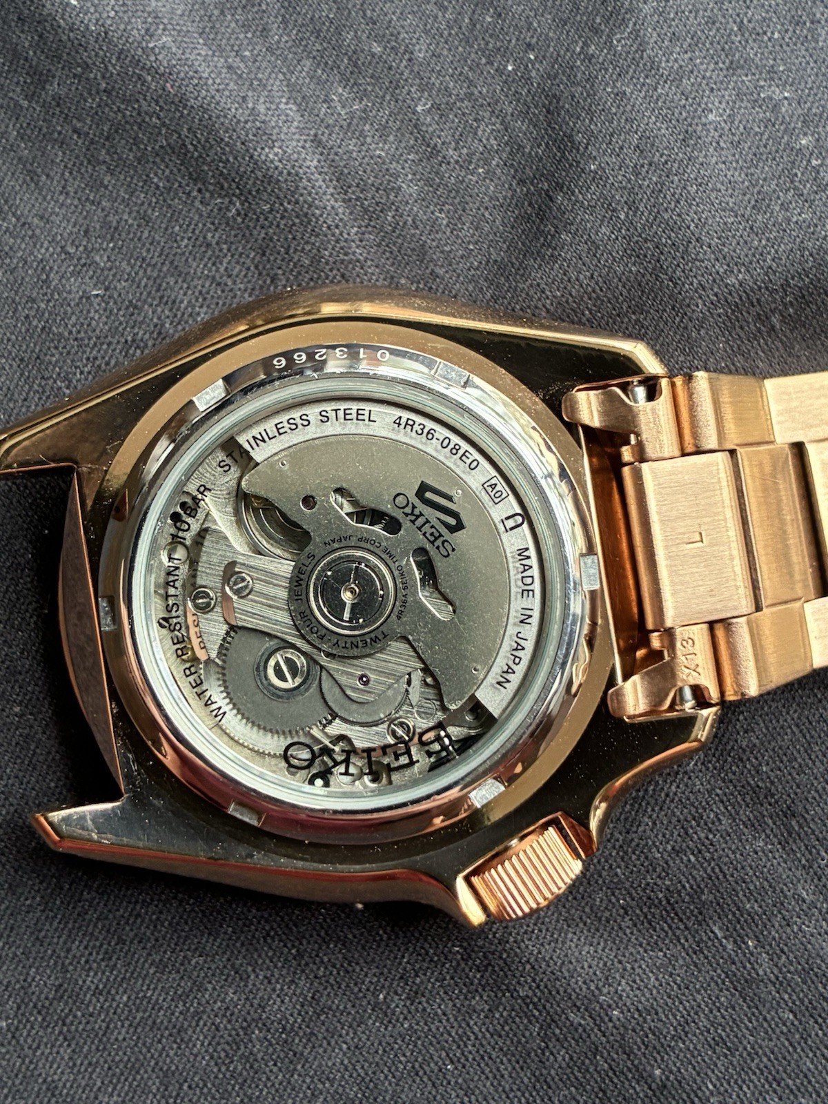 Seiko 5 Men’s Automatic Diver Watch SRPE72K1 Rose Gold Tone Day/Date 4R36 08E0