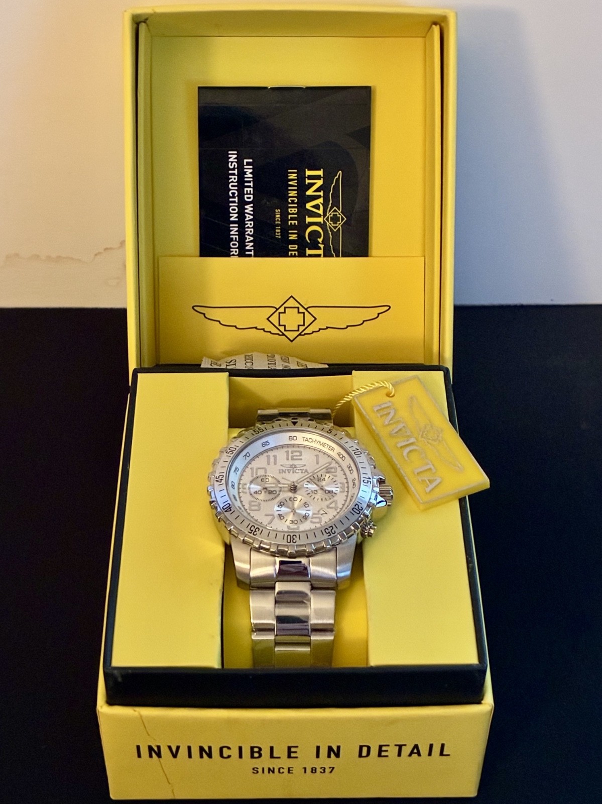 LNIB Invicta Specialty Collection Watch Model #6620 45mm Silver Toned Black Dial
