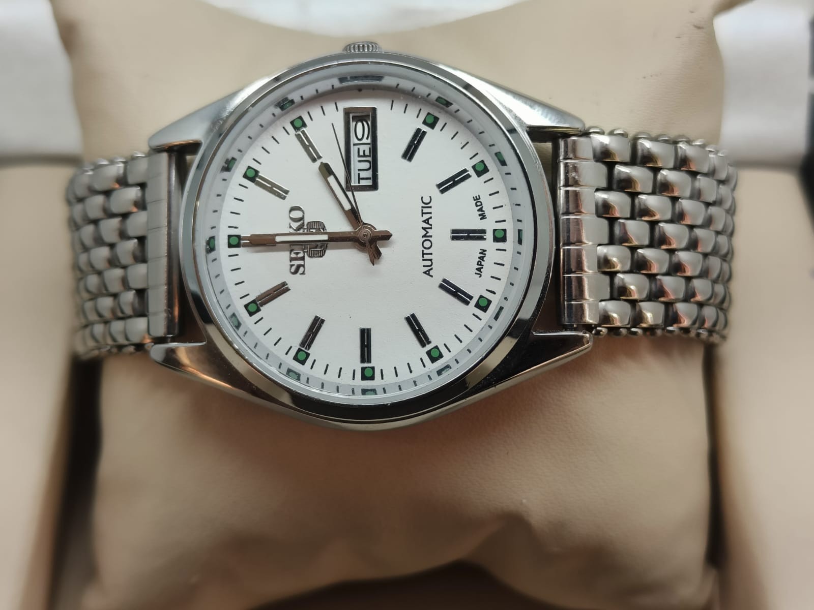 Automatic Seiko Refurbished White Dial Day / Date Men’s Wrist Watch Free Shippi