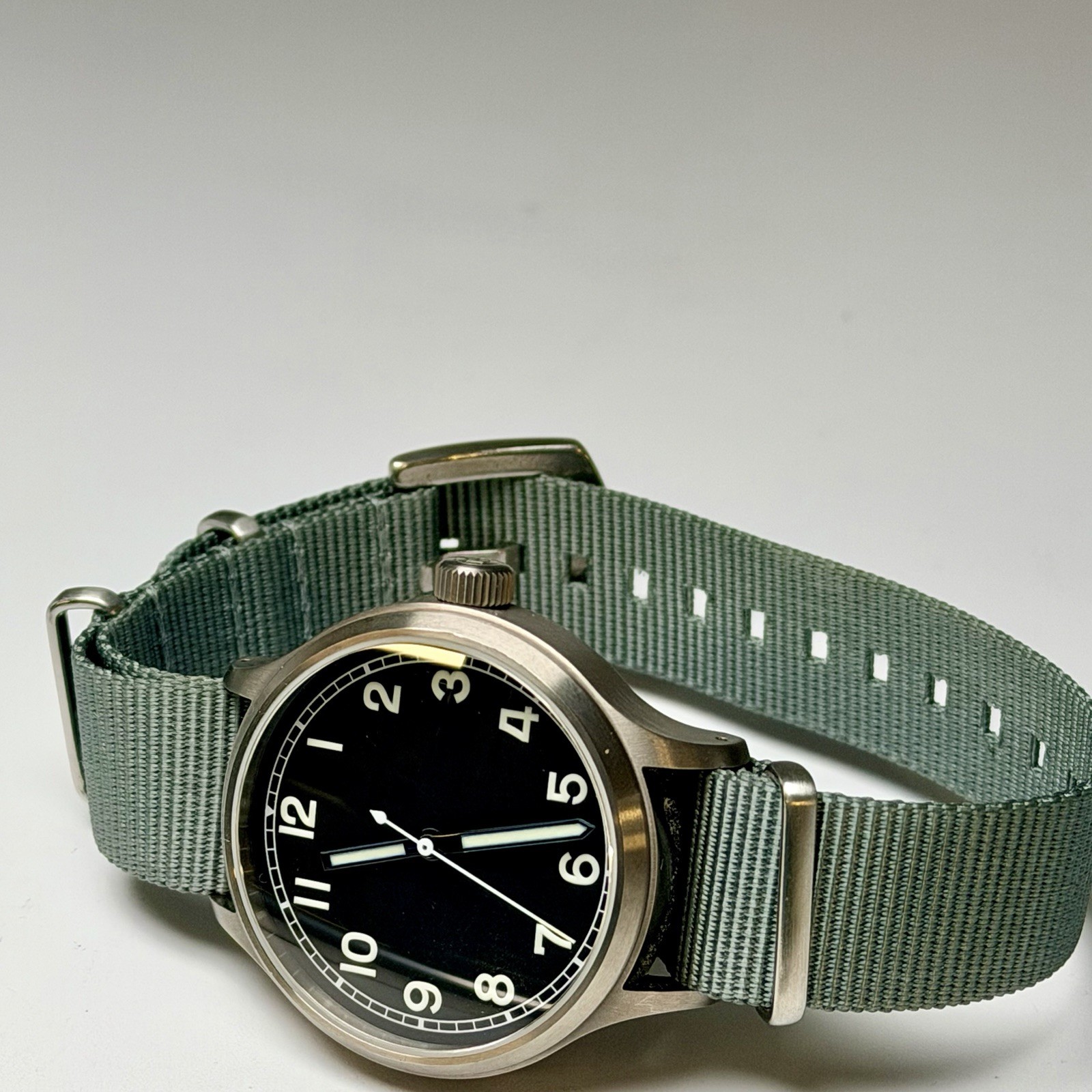 Maratac Titanium Field Automatic Military 39mm Men’s Watch Sapphire Black Dial