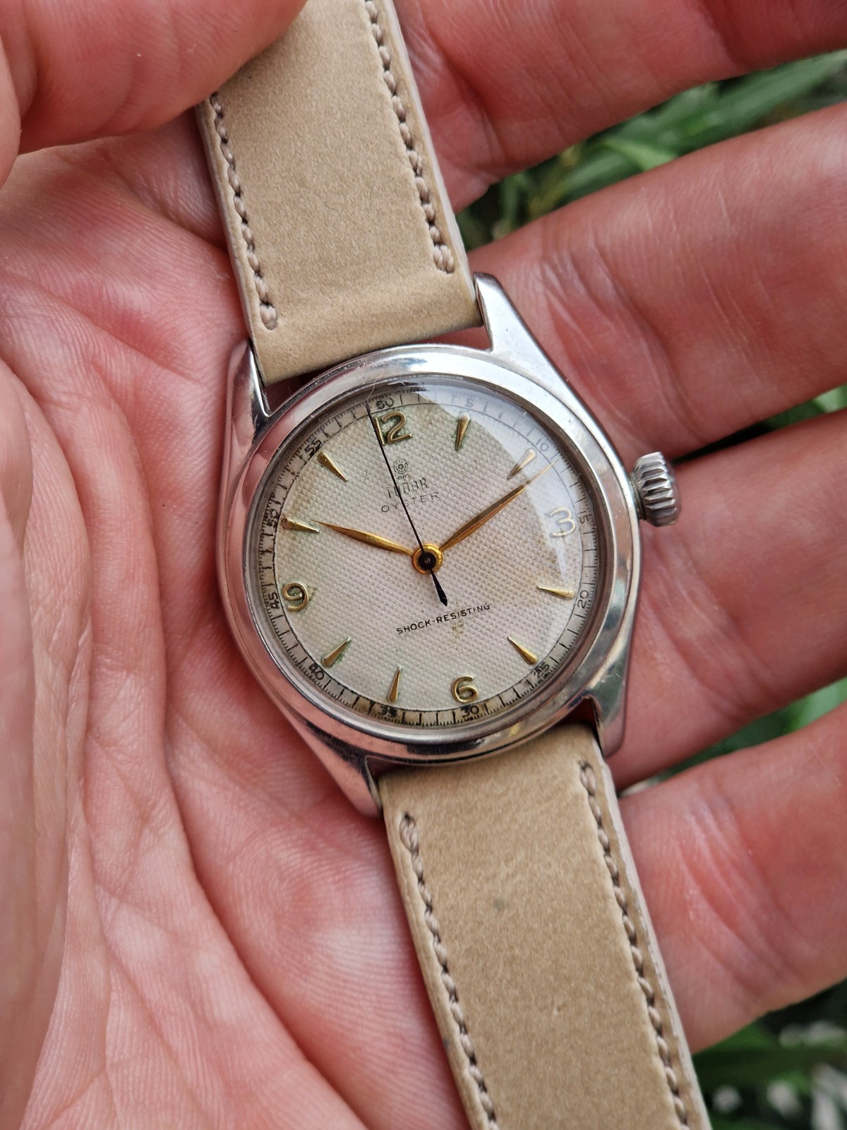 Tudor Oyster – Ref 7803 – Silver Waffle Dial – Manual – Steel – Beige Strap
