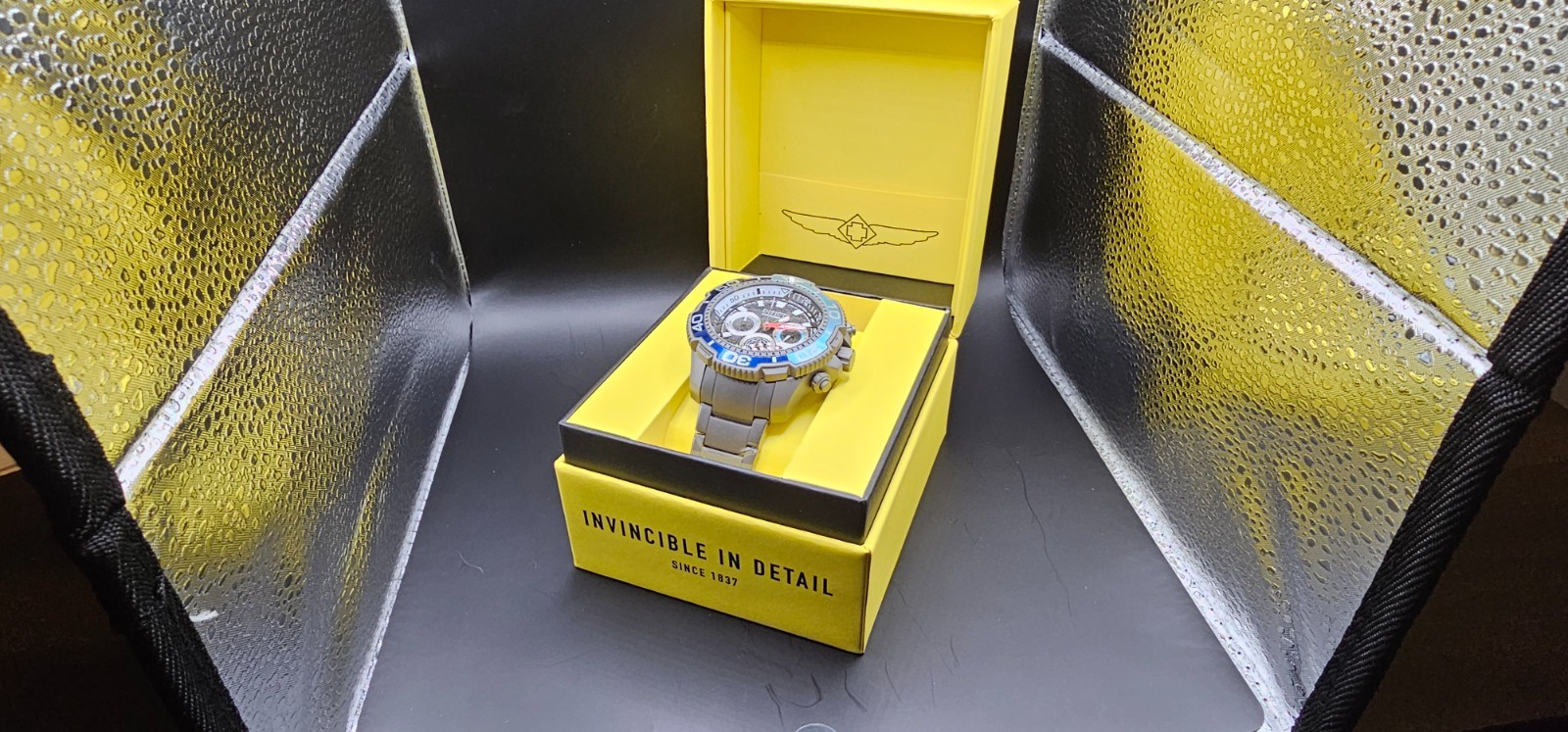 49493 – Invicta TI-22 Commandor Watch – 48mm, Titanium Navy & Sky Blue Bezel