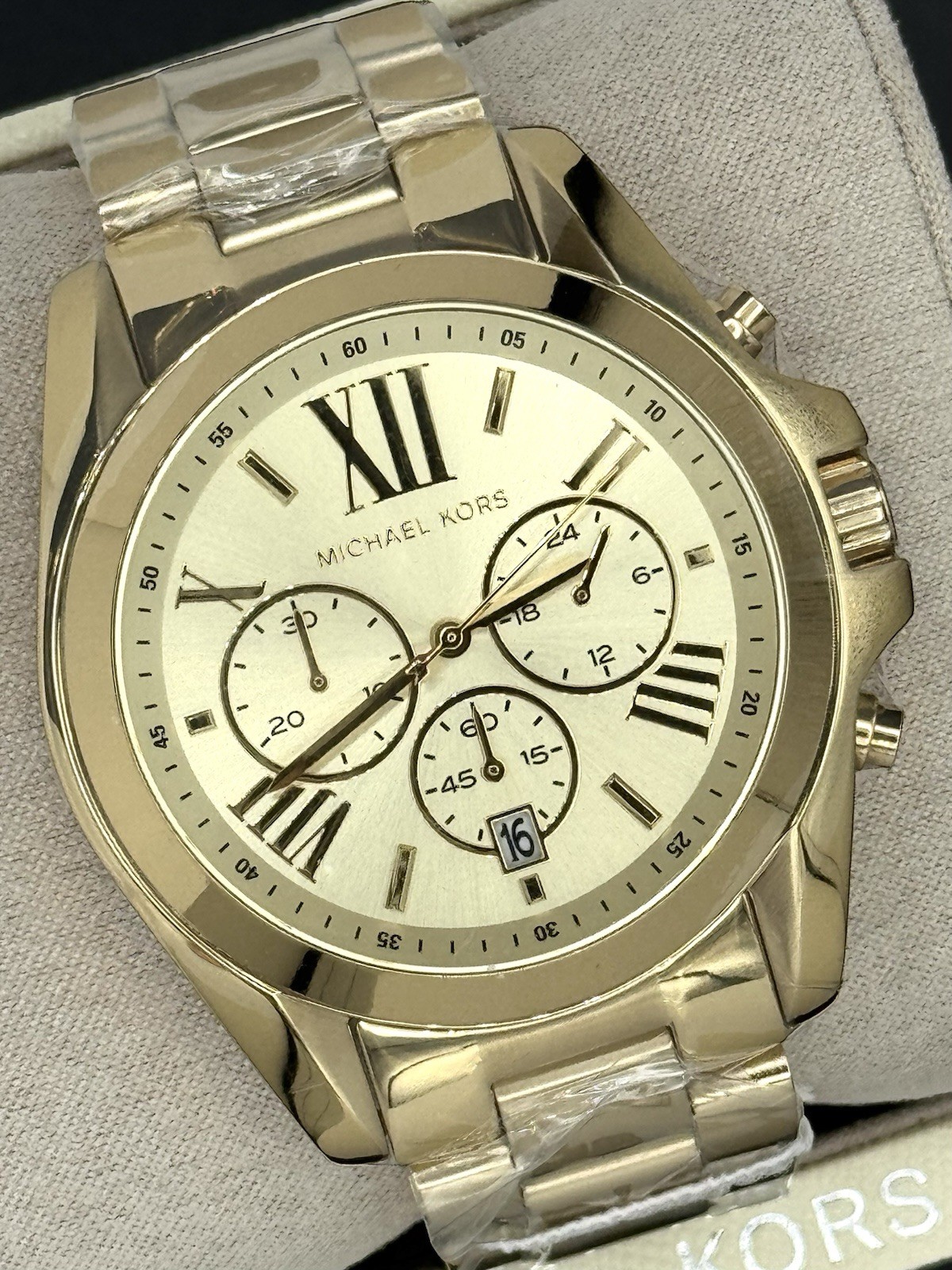 MICHAEL KORS Bradshaw MK5605 Unisex Chronograph 40mm Case Gold Analog Wristwatch