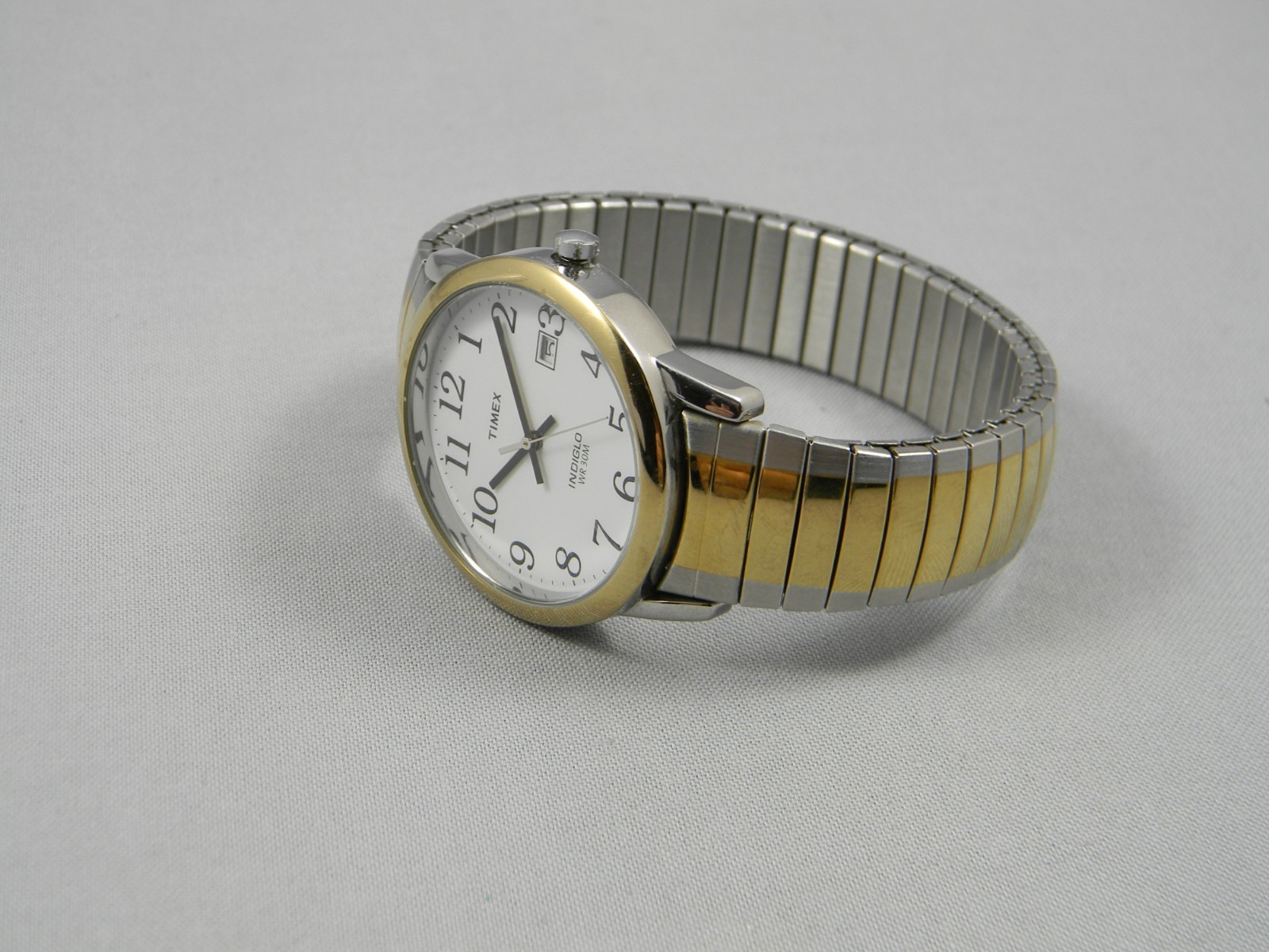 Timex Indiglo Watch Men Easy Reader 35mm Two Tone Date Stretch New Battery 6.75+