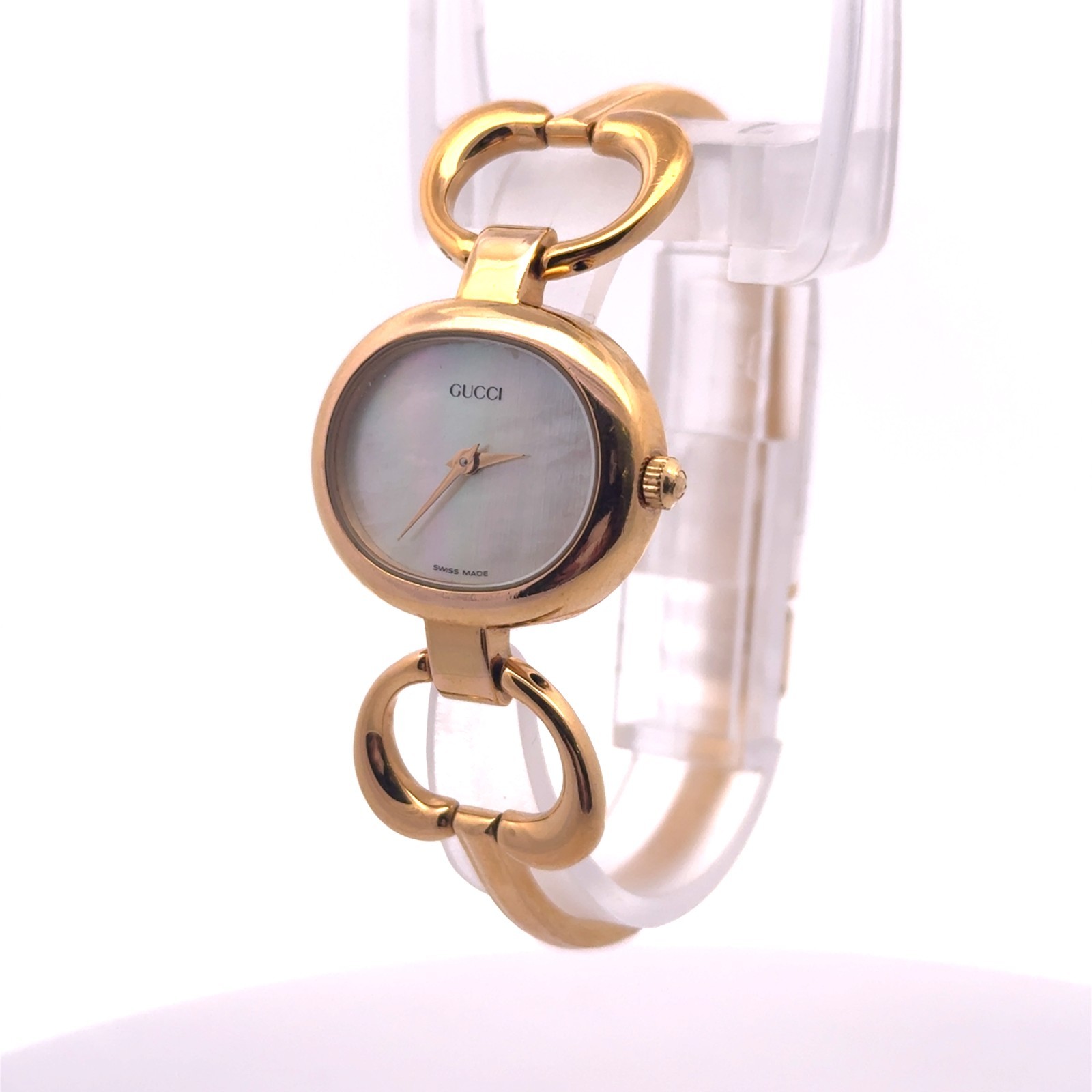 Vintage Gucci 1600 Gold-Plated Mother of Pearl Dial Quartz Ladies Watch 26mm