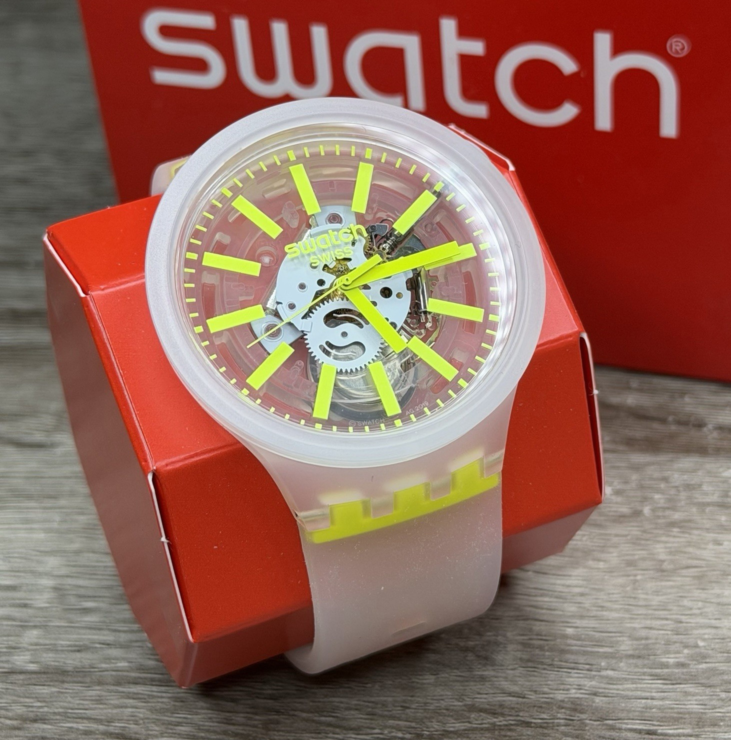 NEW✅SKELETON✅ Swatch Big Bold YELLOWINJELLY Transparent Men’s Watch SO27E103