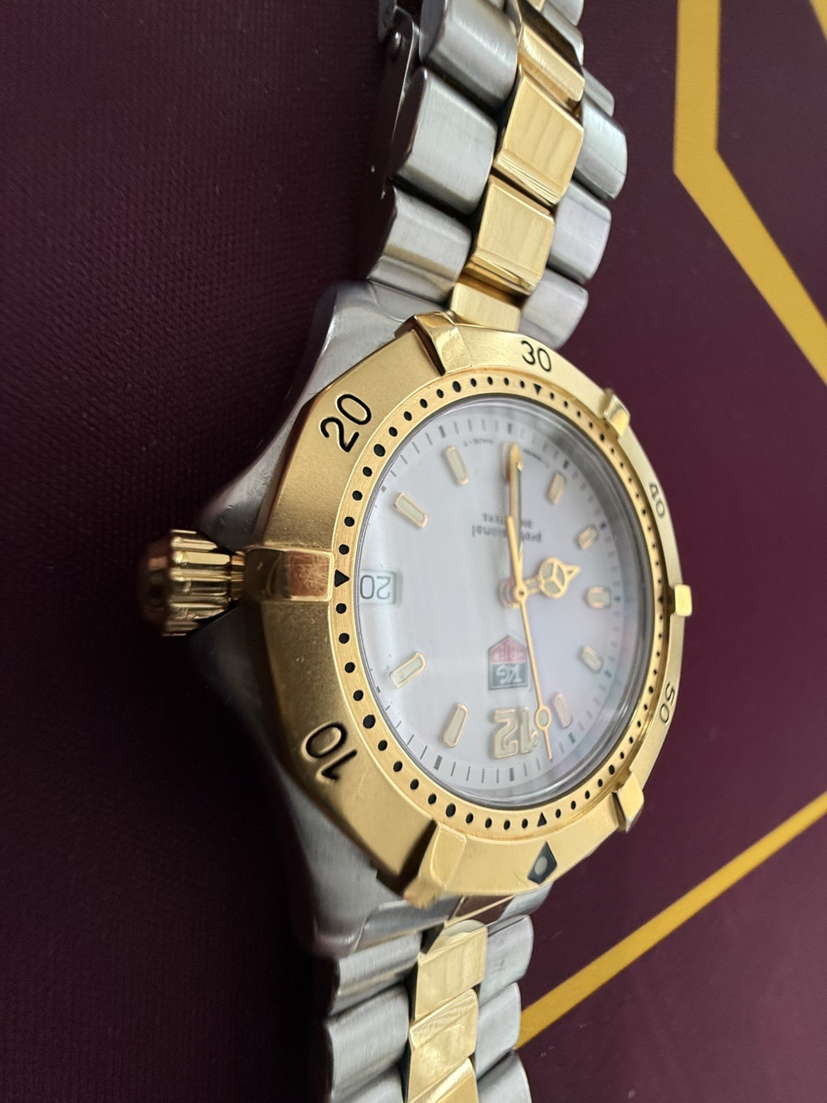 TAG Heuer Professional 2000 Silver Gold Two-Tone WK1120-R Swiss Made Quartz 38mm