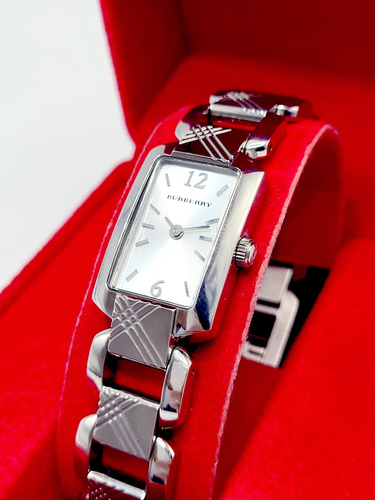 Burberry BU4211 Ladies Women’s Tank Quartz Watch Swiss Made N. MINT New Battery