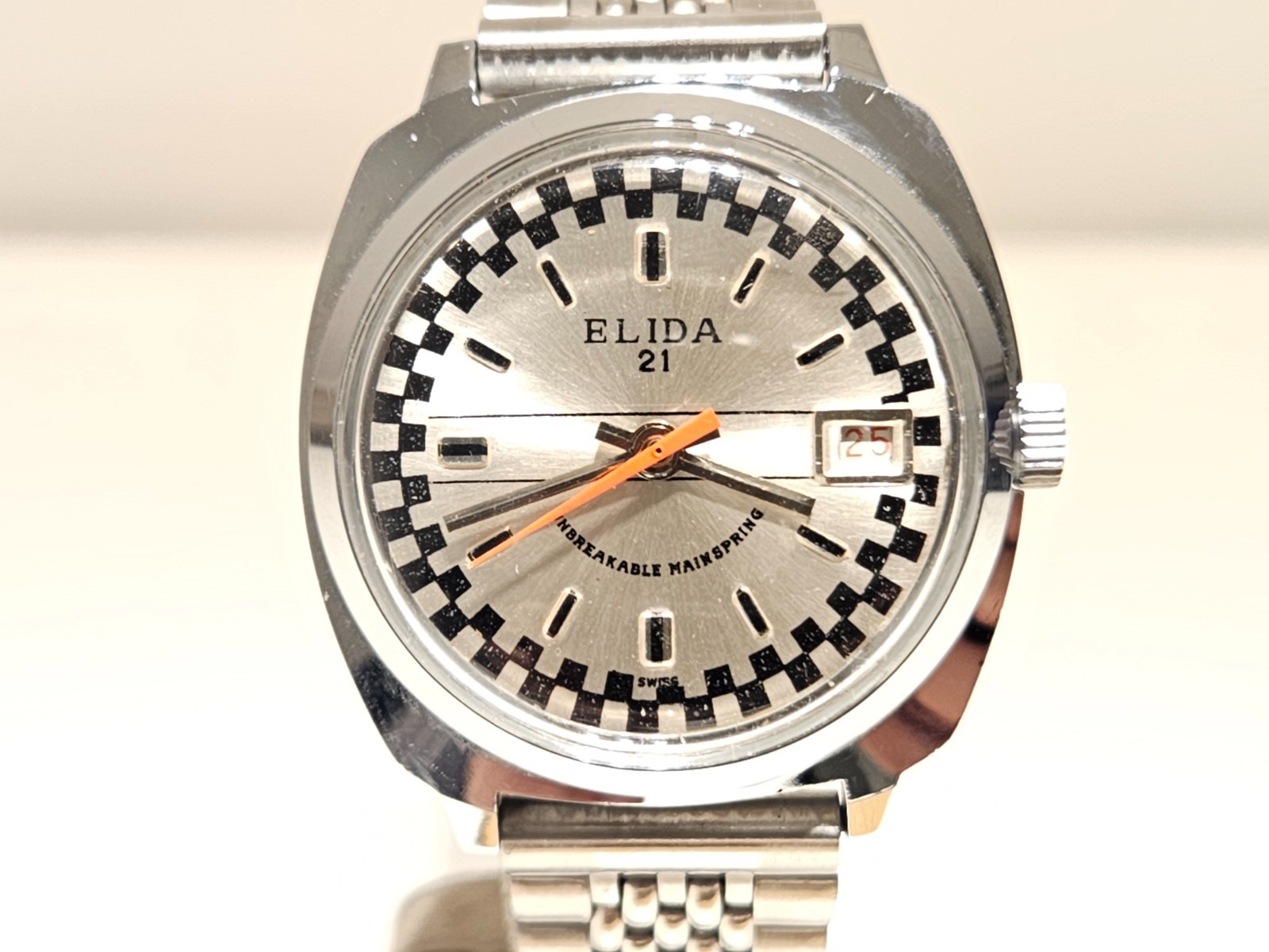 VINTAGE RARE SPORT RACING STYLE 37mm CHROMED SWISS MEN’S WATCH “ELIDA” 21