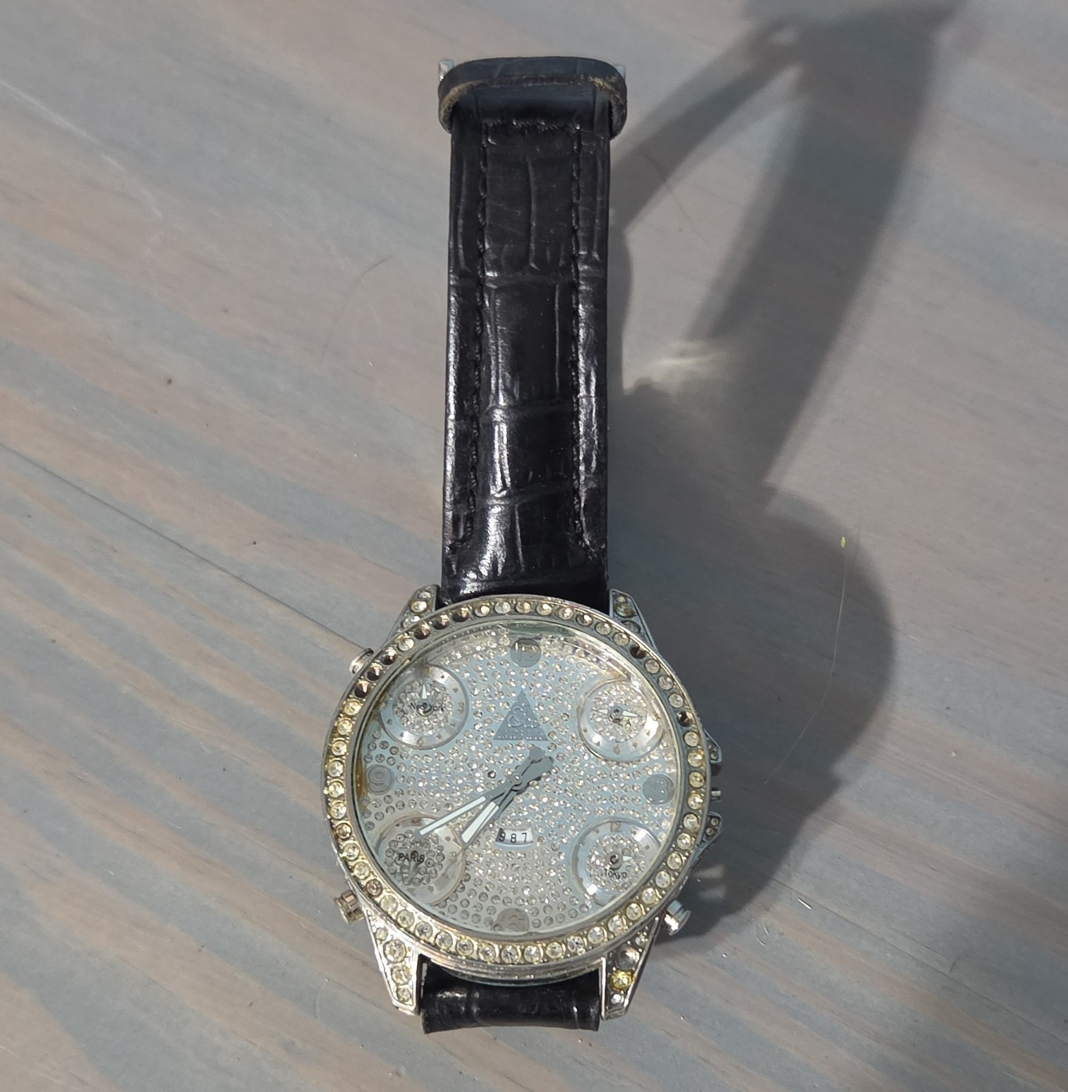 Jacob & Co. Five Time Zone Men’s Analog Quartz Watch Silver Dial Black Leather