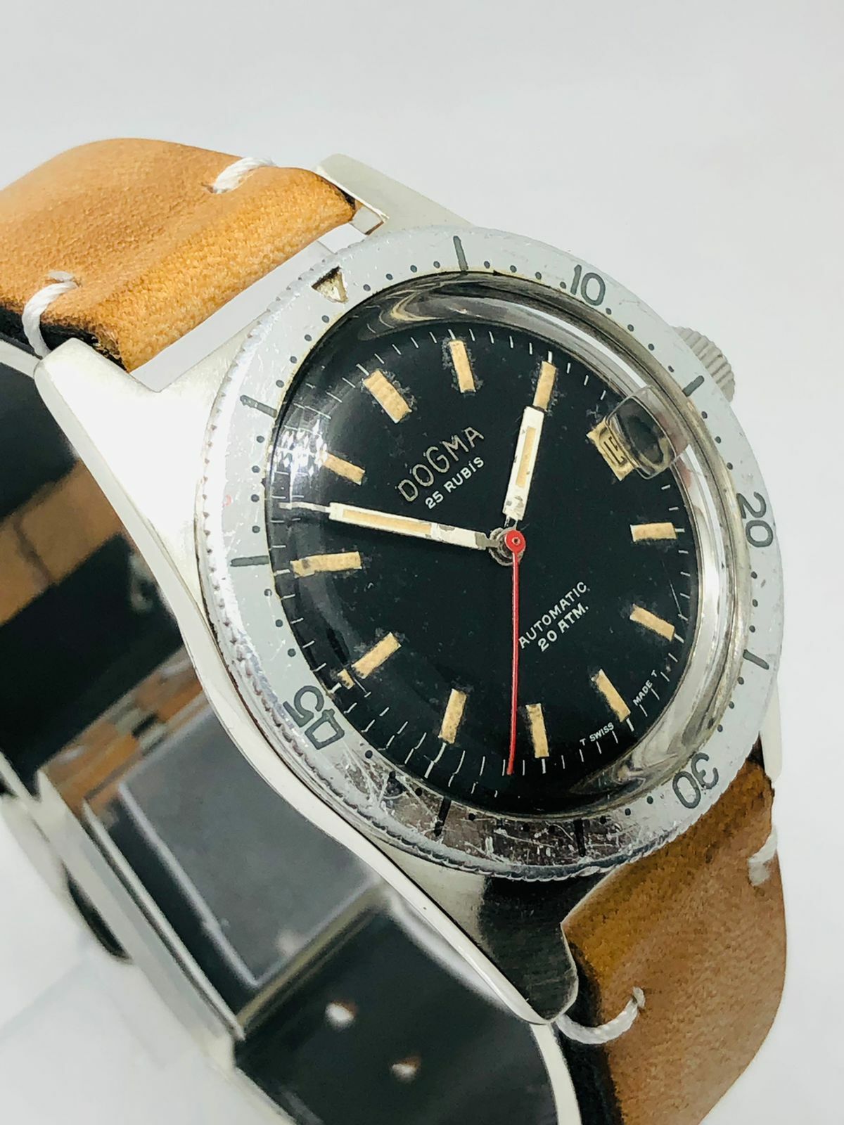 RARE DOGMA DE LUX AUTOMATIC DIVER`S Ref.511301 Cal. F 4007 200m 20 ATM. CALENDAR