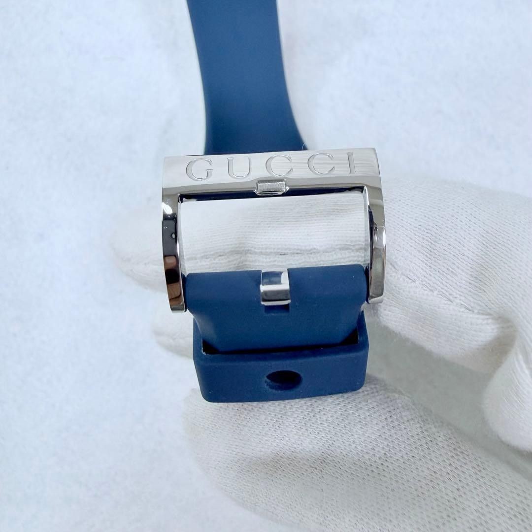 GUCCI Sync 137.1 Blue Rubber Strap Quartz Watch