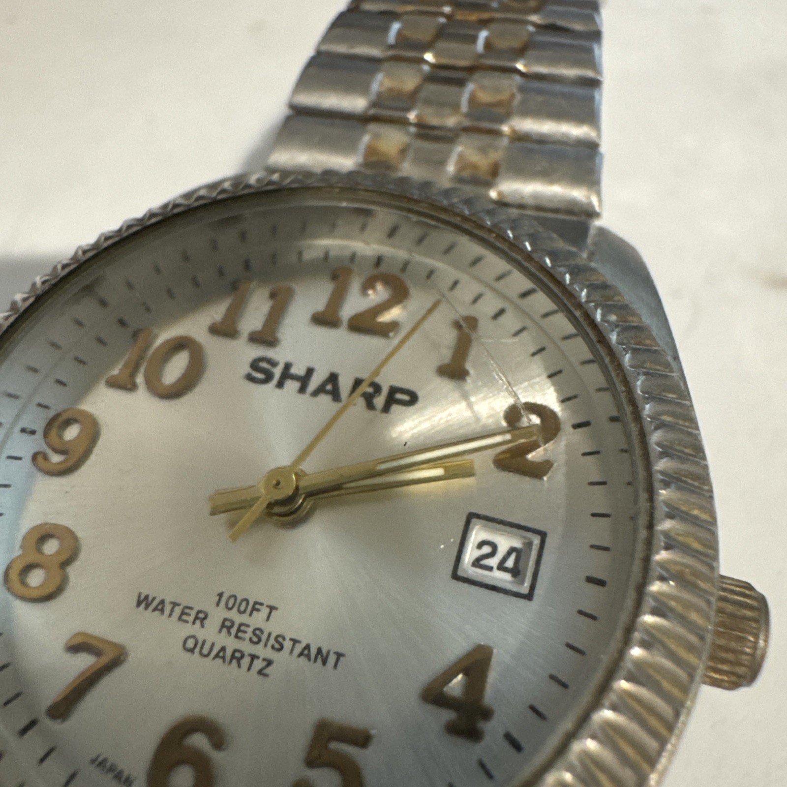 Sharp Mens Watch w/Date Indicator 100 Feet Water Resistant Gold & Silver