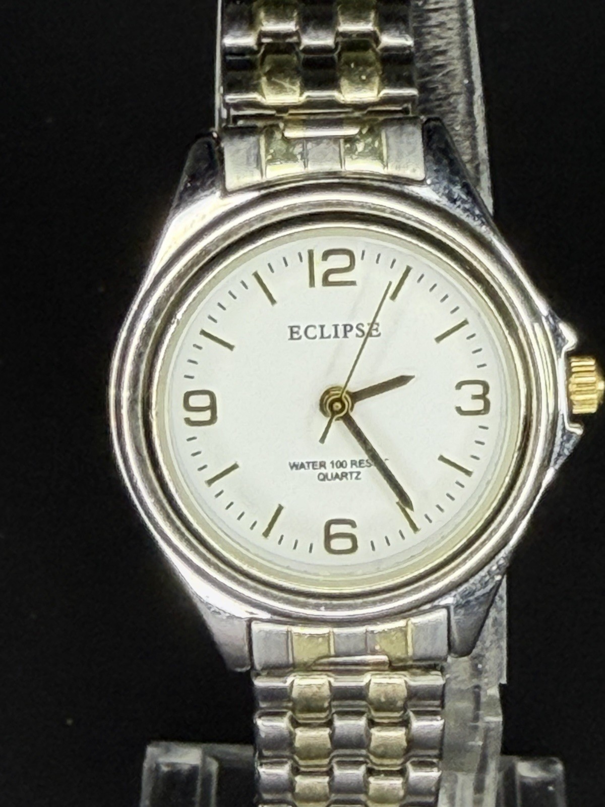 Eclipse Women 28mm Silver Case NEW BATTERY White Dial Silver Expqnsion Band 920
