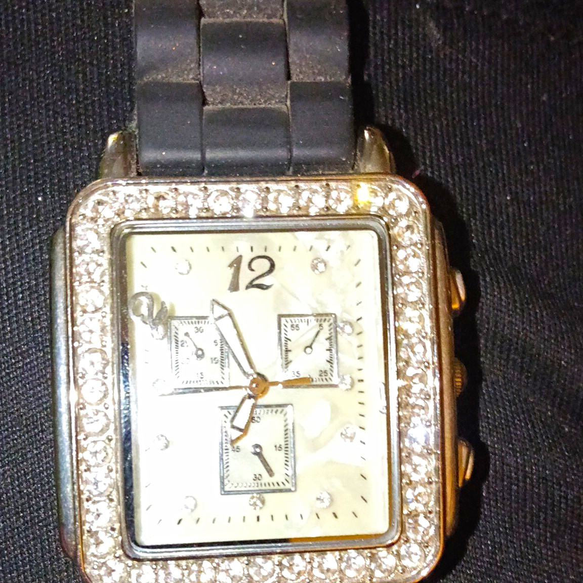 Chronograph Analog Rectangle Wristwatch Silver Case White Dial Black Rubber