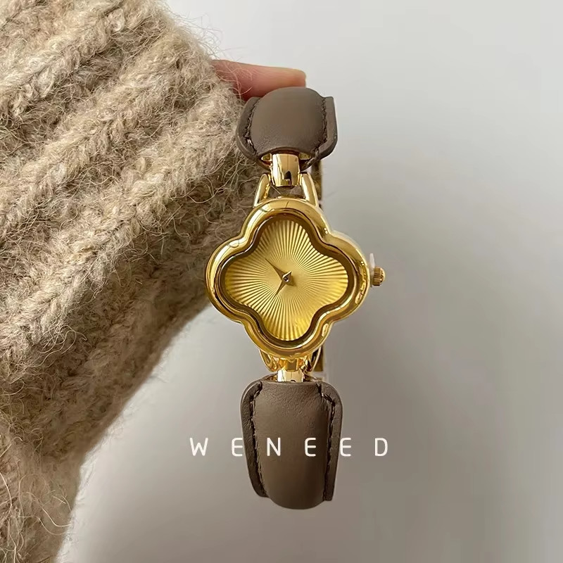 Women’s Retro Four Leaf Clover Quartz Watch Leather Bracelet Vintage Wristwatch
