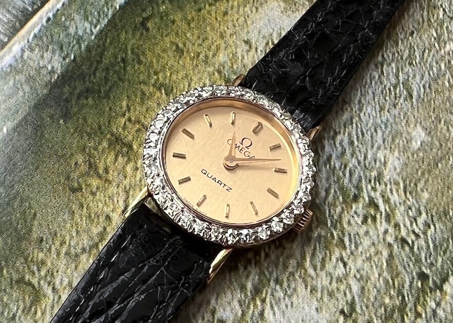 Nice Ladies Omega 14k Solid Gold – Diamonds Bezel