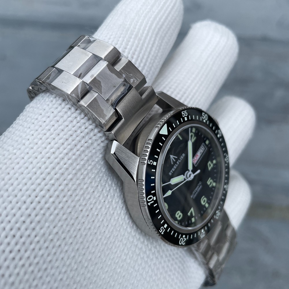 Steeldive Steelflier SF787, Classic Pilot, NH36, Sapphire, Lume, Diving,Bracelet