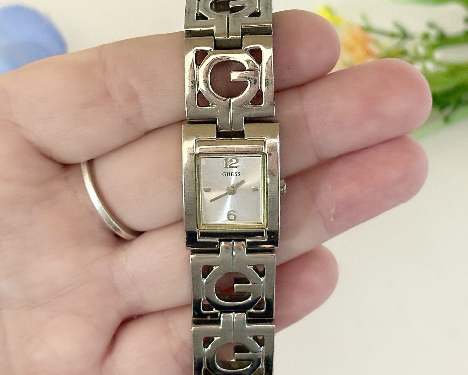 Vintage Guess Gigi Women Watch Interlocking Silver G Designer logo links-WORKS!!