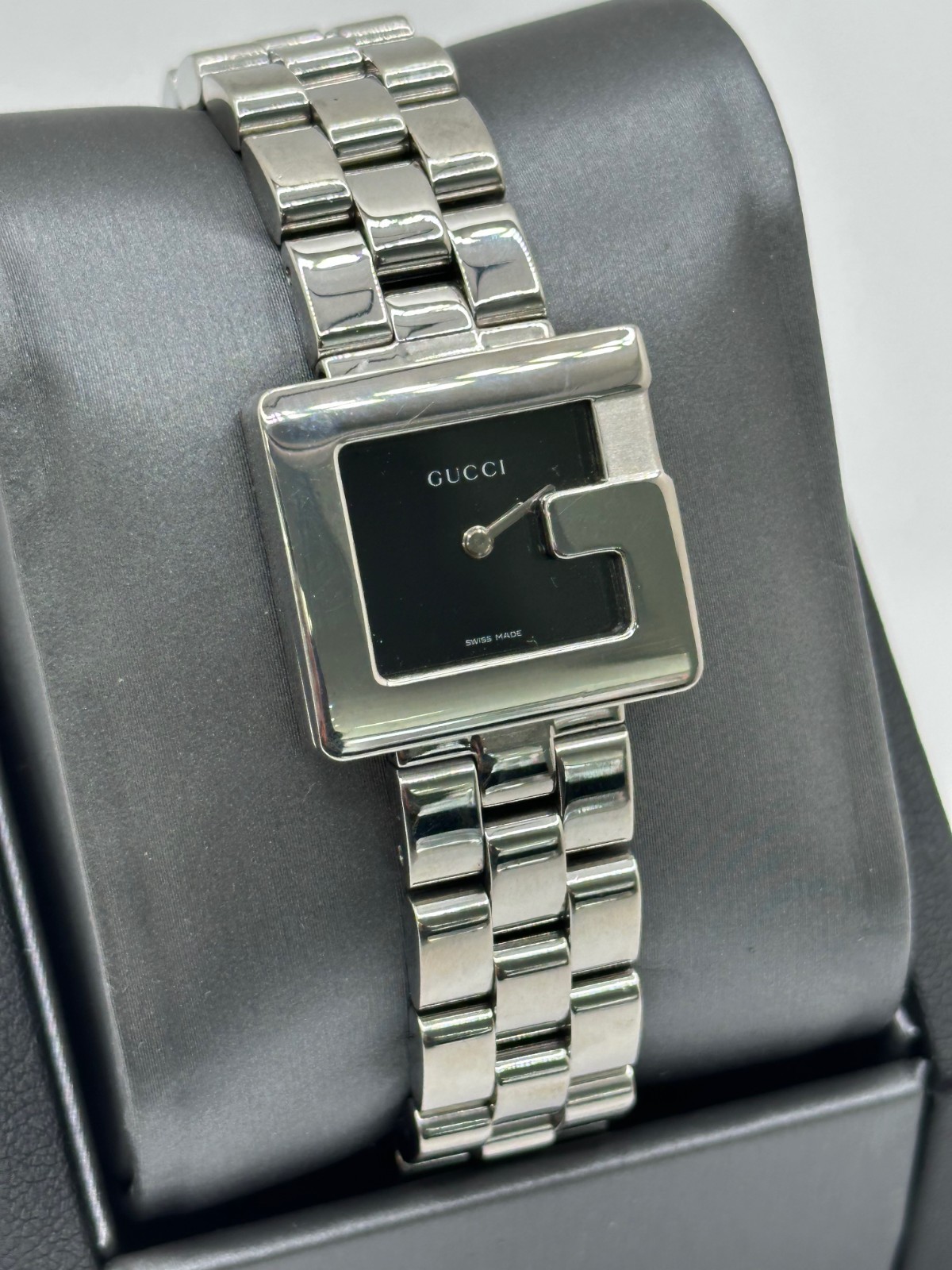 VINTAGE GUCCI 3600 L G Face Ladies Watch in 995Stainless Steel