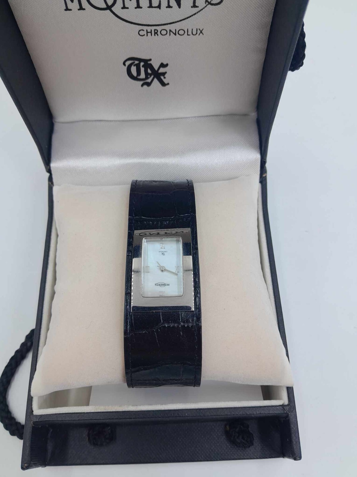 VINTAGE SIGMA CHRONOLUX MOMENTS LADIES WATCH ELEGANT GREEK DESIGN MIB
