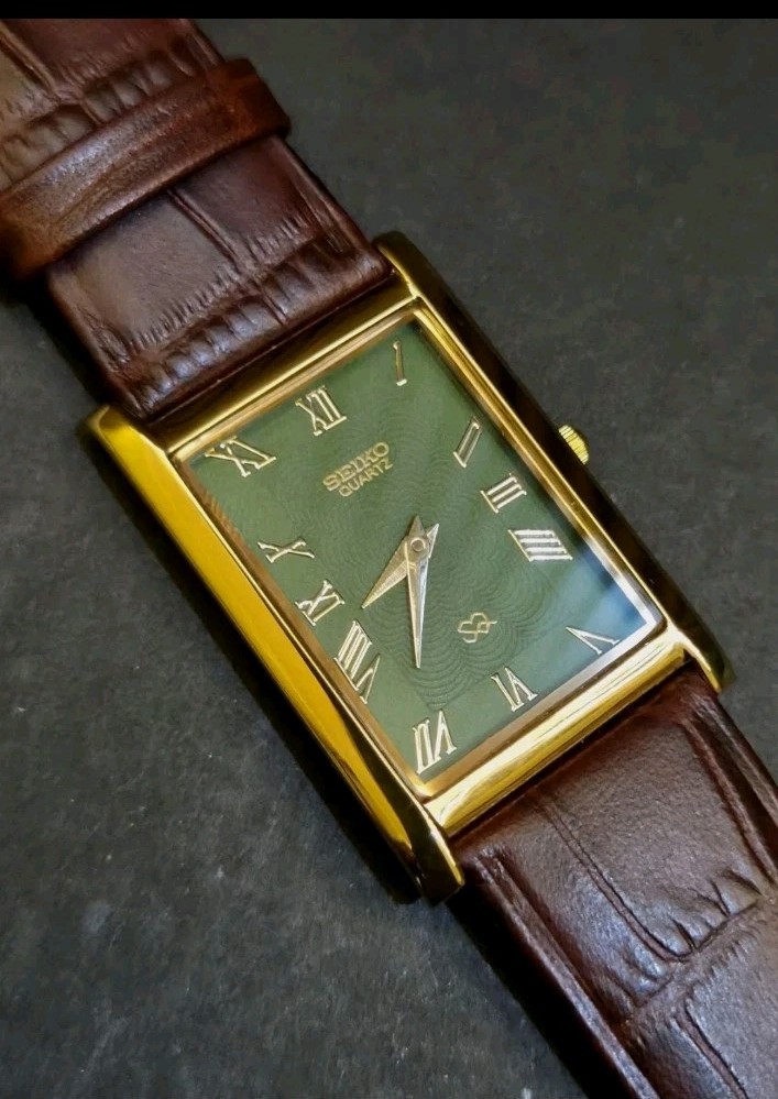 Vintage Seiko Slim Tank Mens Wristwatch Green Dial Japanese 90s Watch