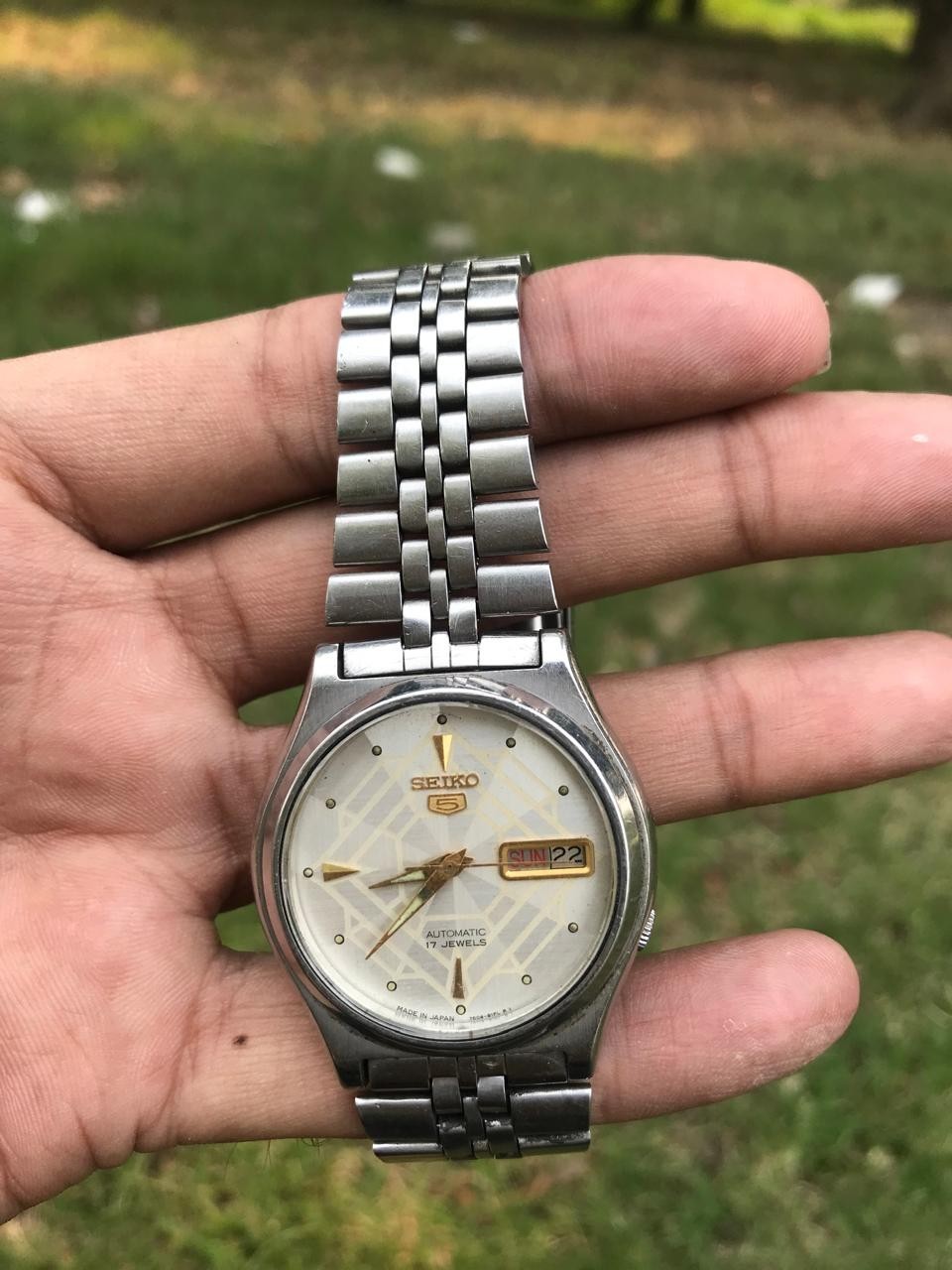 Vintage Seiko 5 “Spider Dial” Automatic 7009-3171 Day/Date 17J Men’s Watch