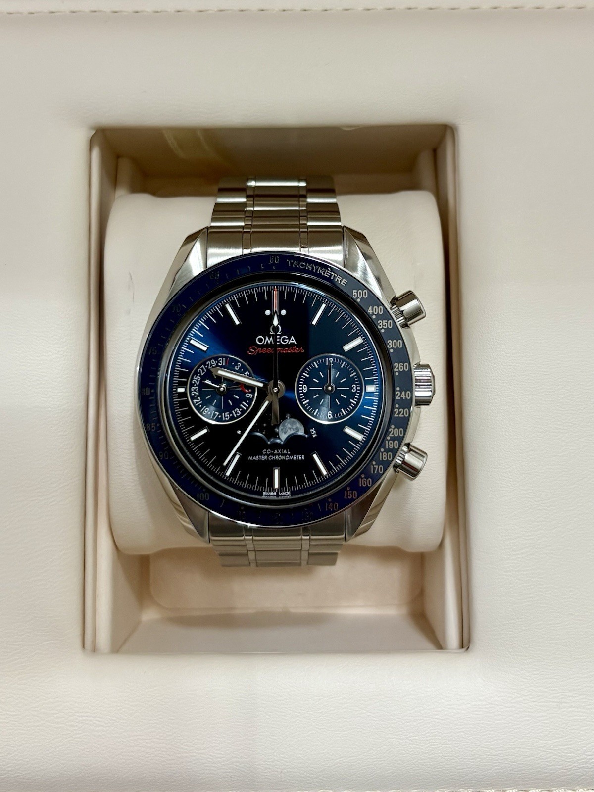OMEGA Speedmaster Moonphase 304.33.44.52.03.001
