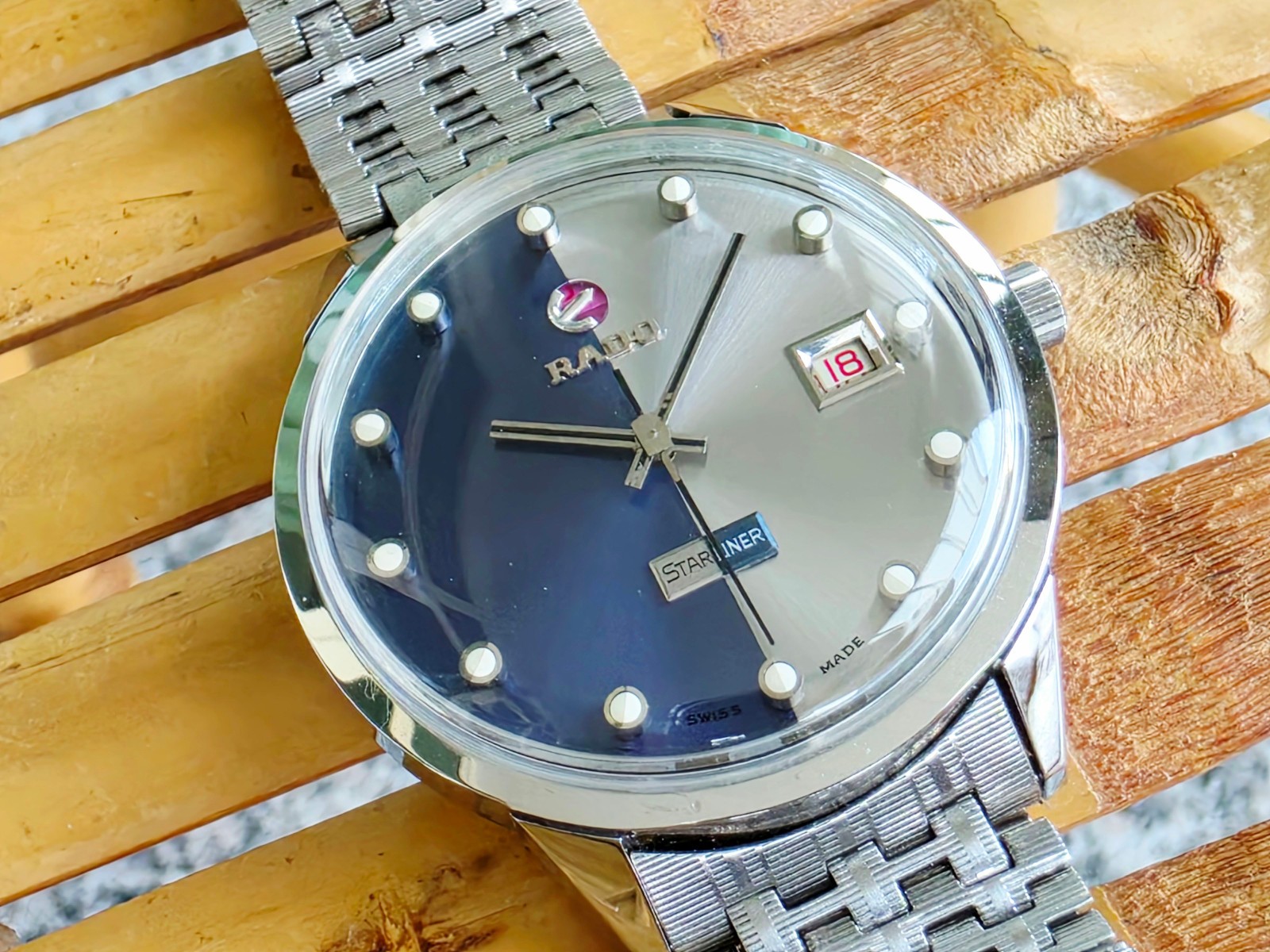 VINTAGE RADO STARLINER AUTOMATIC DATE DAY NIGHT GENTS ORIGINAL BRACELET RARE.