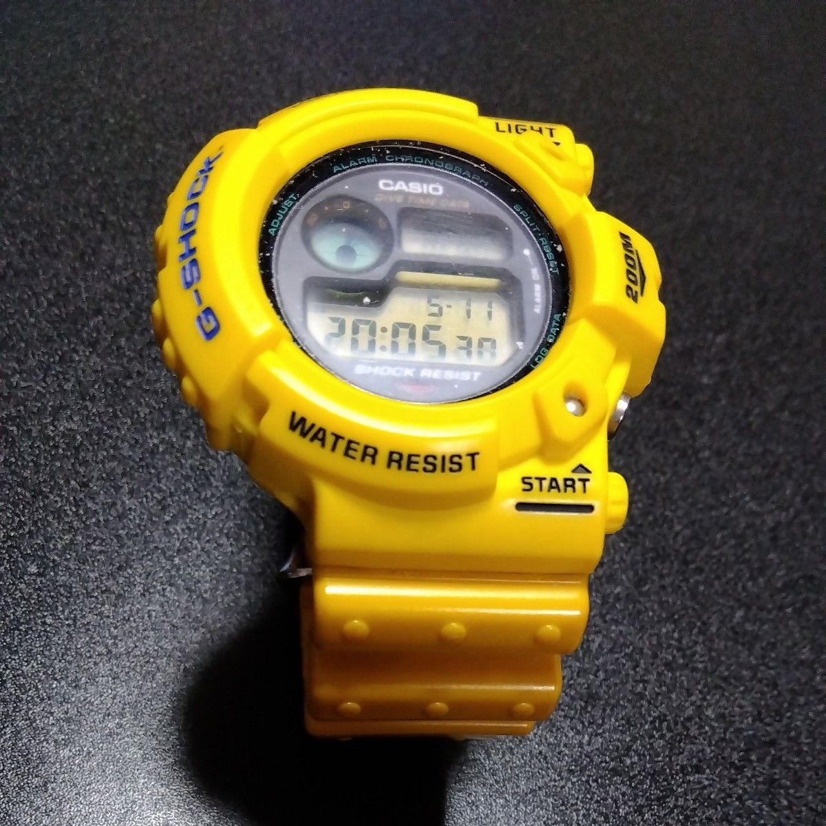 CASIO G-Shock DW 6900 9 first generation yellow FROGMAN in excellent condition