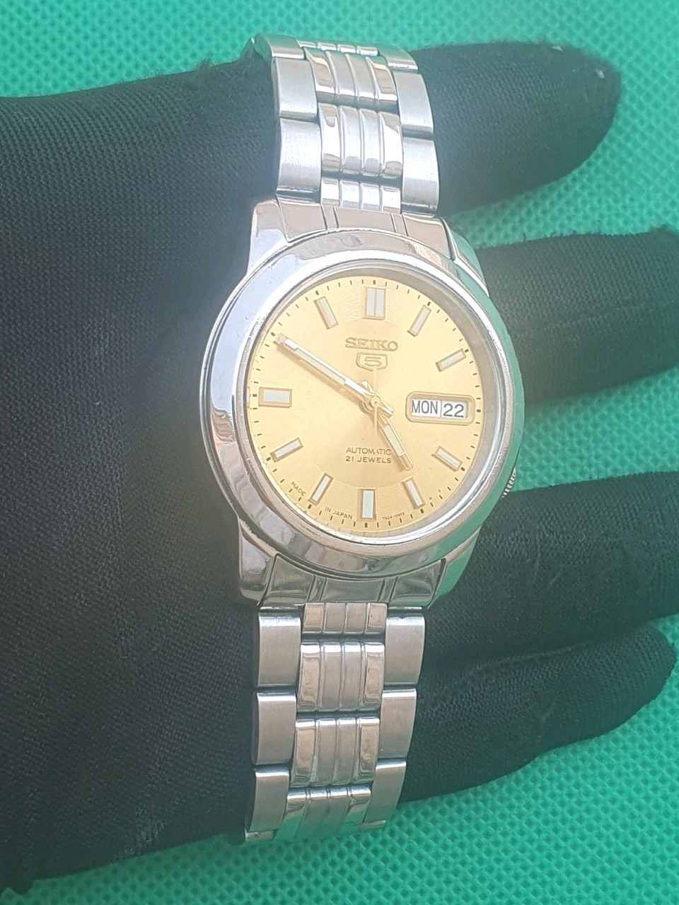 Vintage Seiko 5 7s26 Automatic Stainless Steel men Wristwatch made in Japan