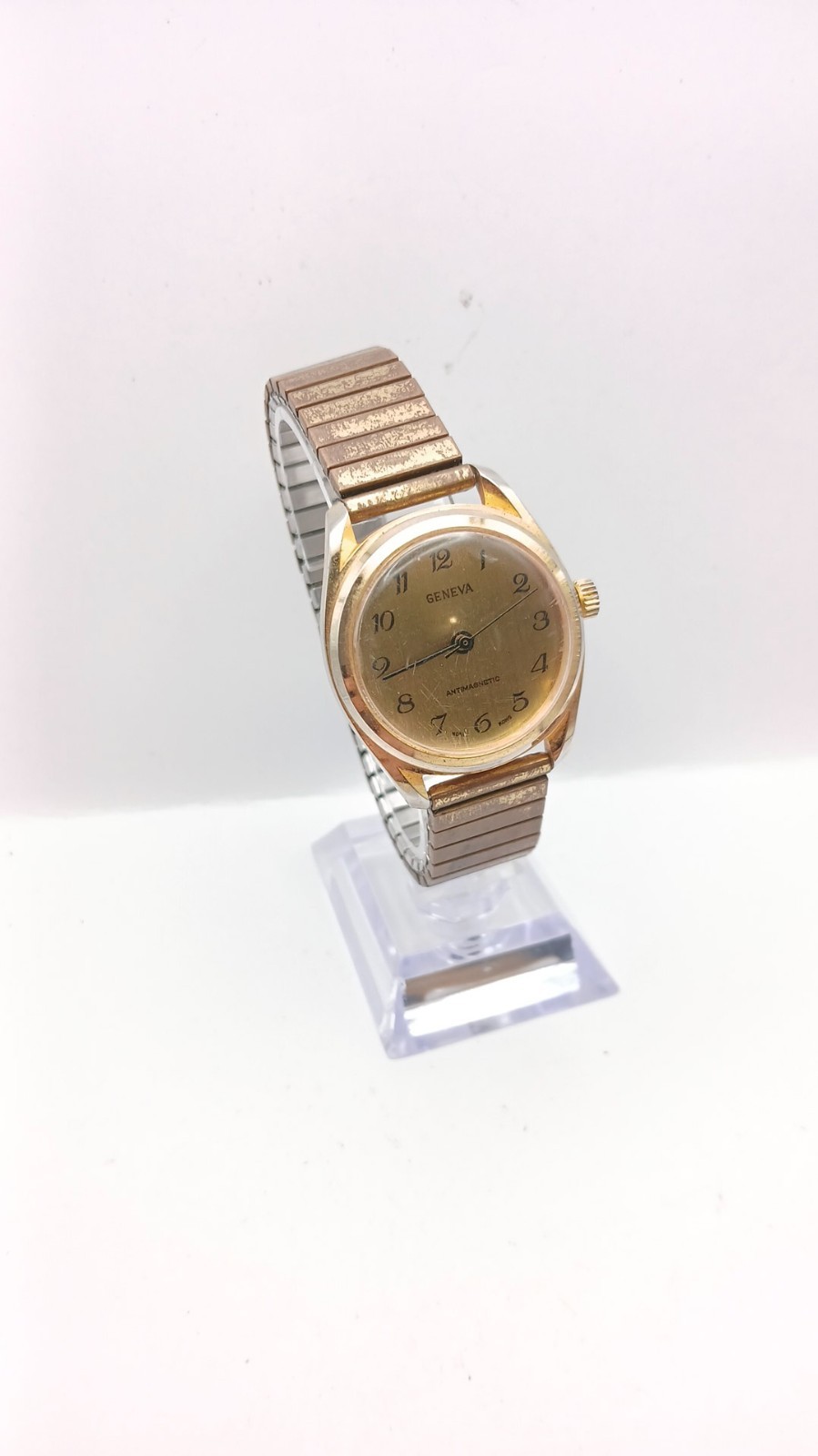 Vintage Geneva Antimagnetic Watch Gold-Tone Dial Arabic Numerals Expansion Band