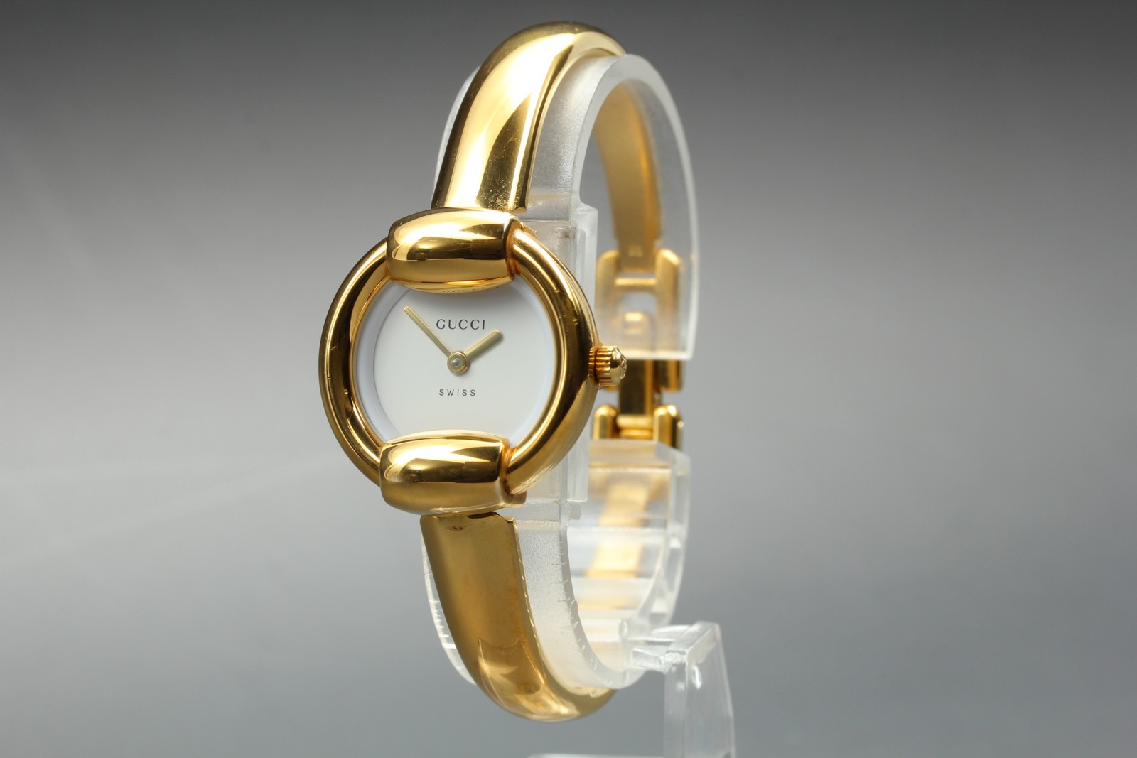 [Near MINT] GUCCI 1400L 26mm White Dial Gold Quartz Women’s Watch From JAPAN
