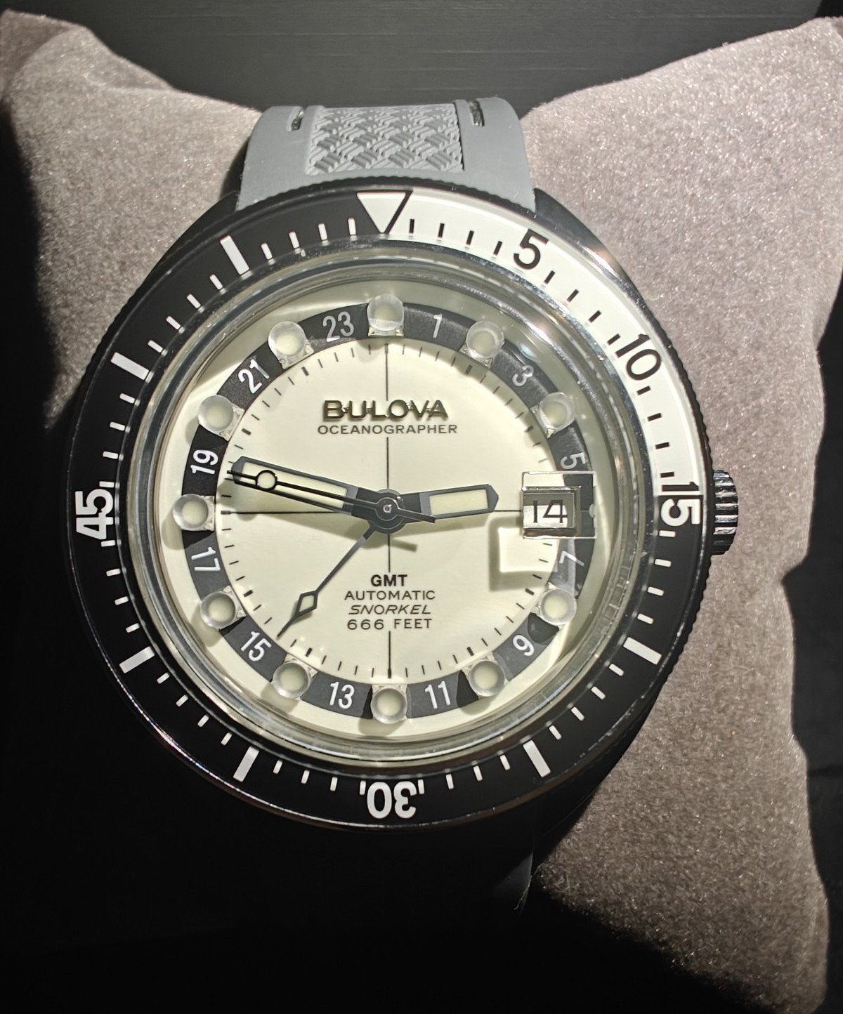 Bulova Oceanographer GMT Automatic Diver 41mm White Dial Gray Rubber Strap